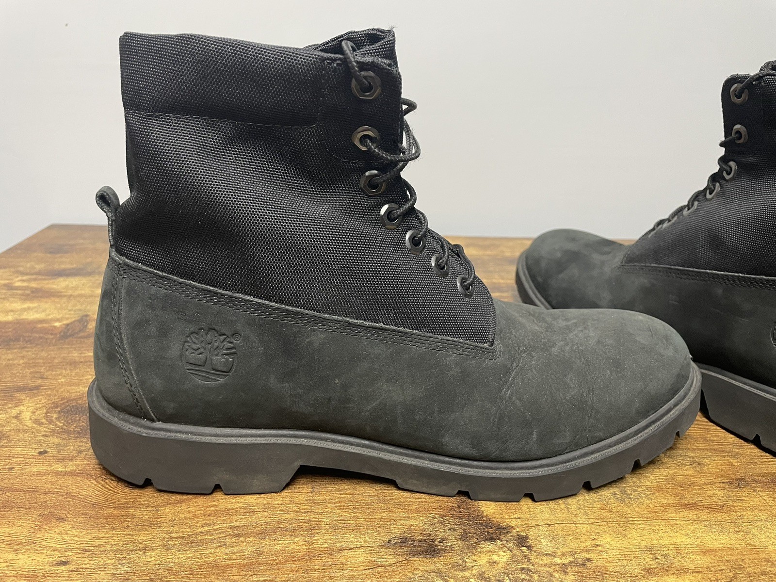 Timberland Classic 6 inch Waterproof Men’s Boots Size 13 Black Nubuck 8635L