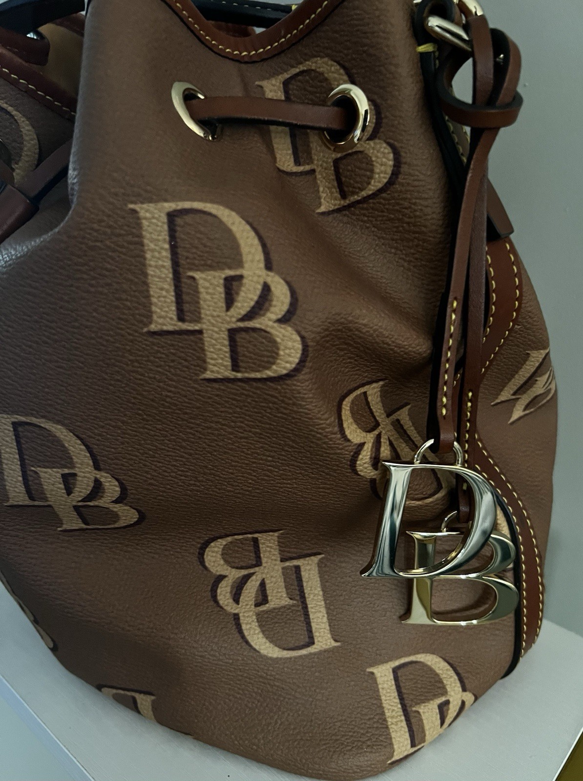 Dooney Bourke Carmel Brown / Drawstring / Shoulder Bag/ large
