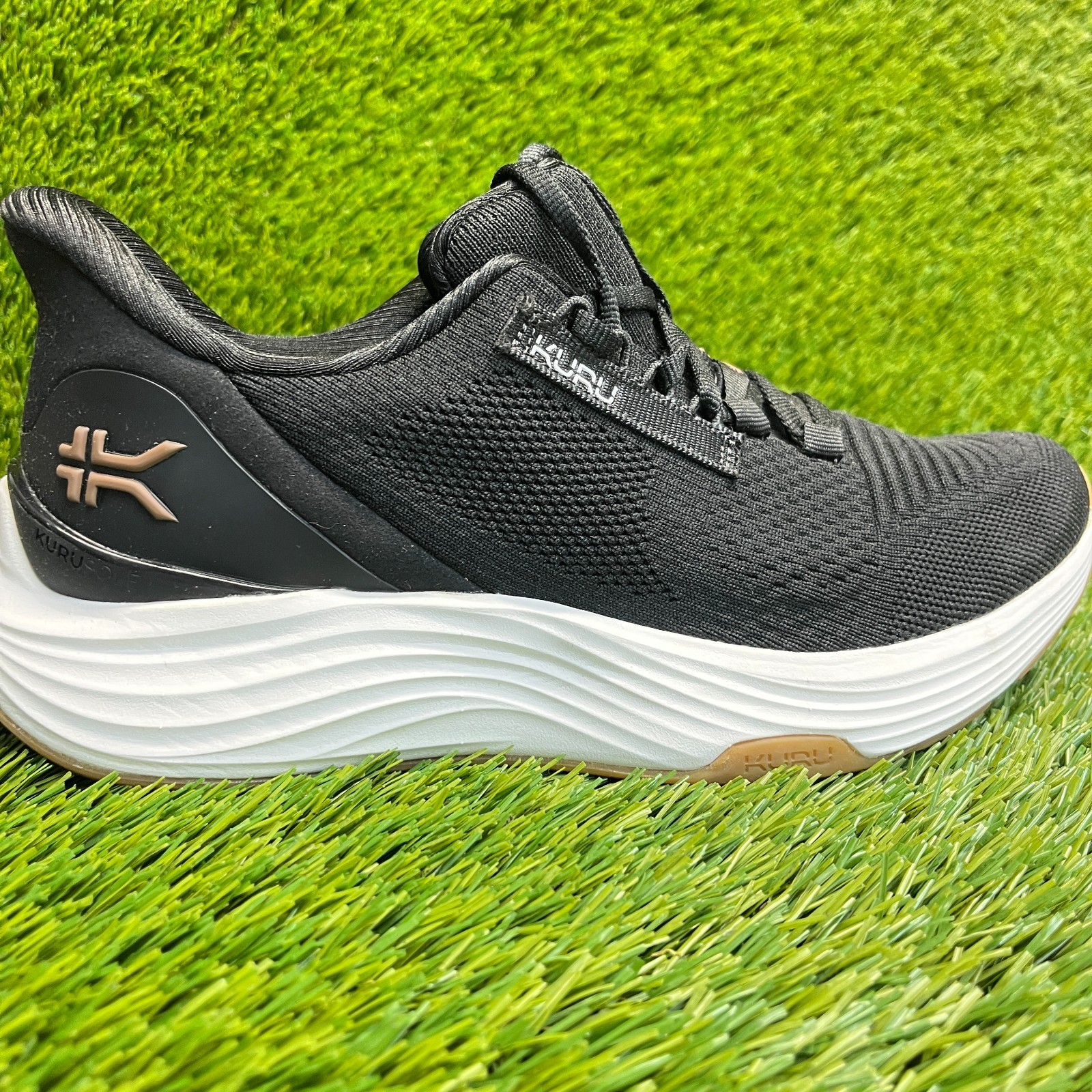 Kuru Atom 2 Womens Size 8 Black White Athletic Running Walking Shoes Sneakers