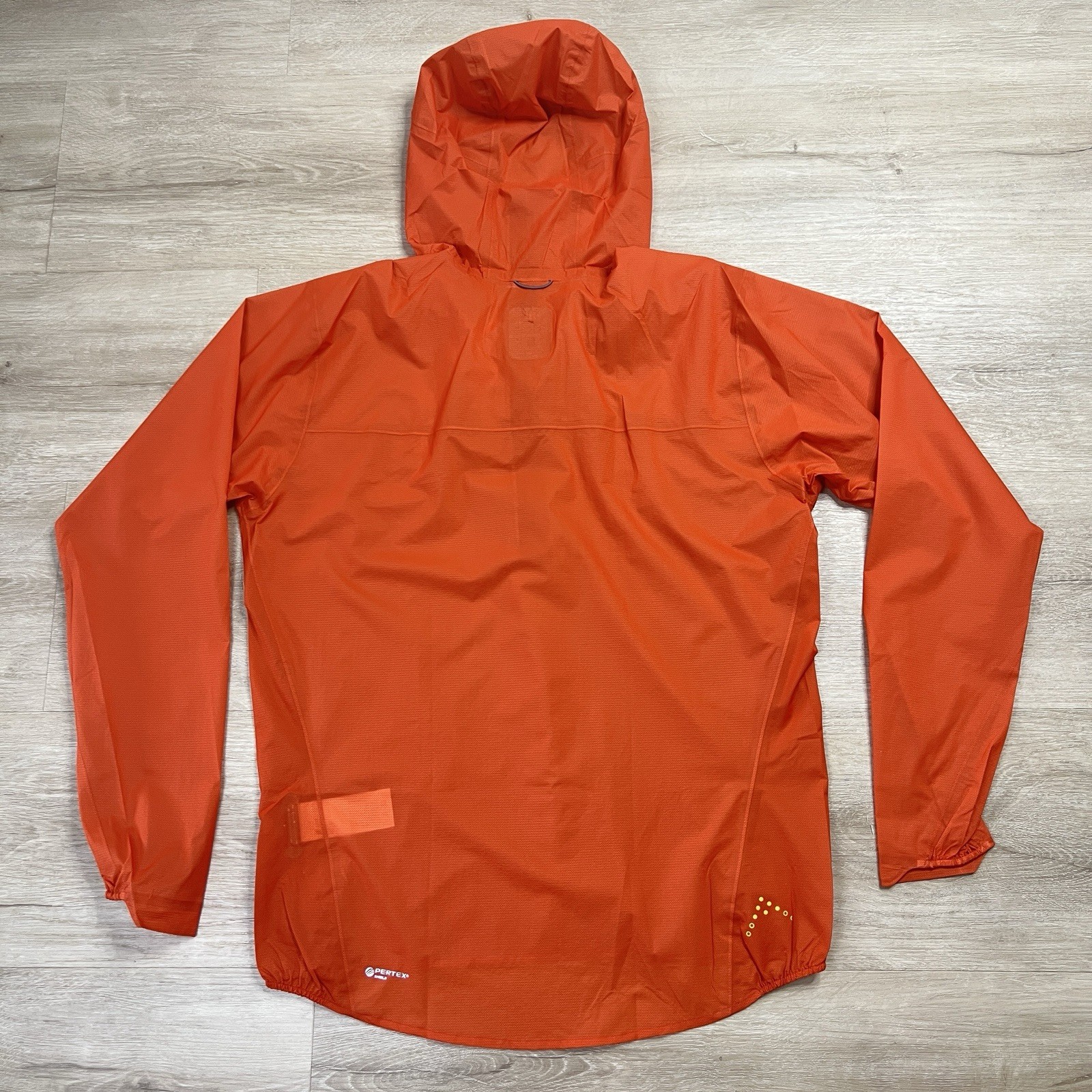 Rab Phantom Pull On 1/2 Zip Lightweight Packable Firecracker Mens Size Large NWT