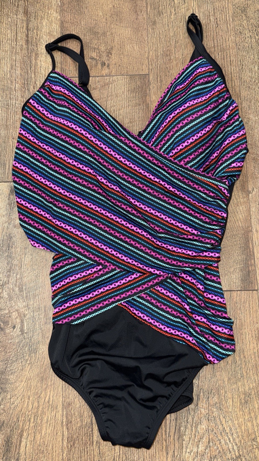 NWOT Embrace Your Curves by Miracle Brands Makenna One Piece Swimsuit 1X 16W-18W