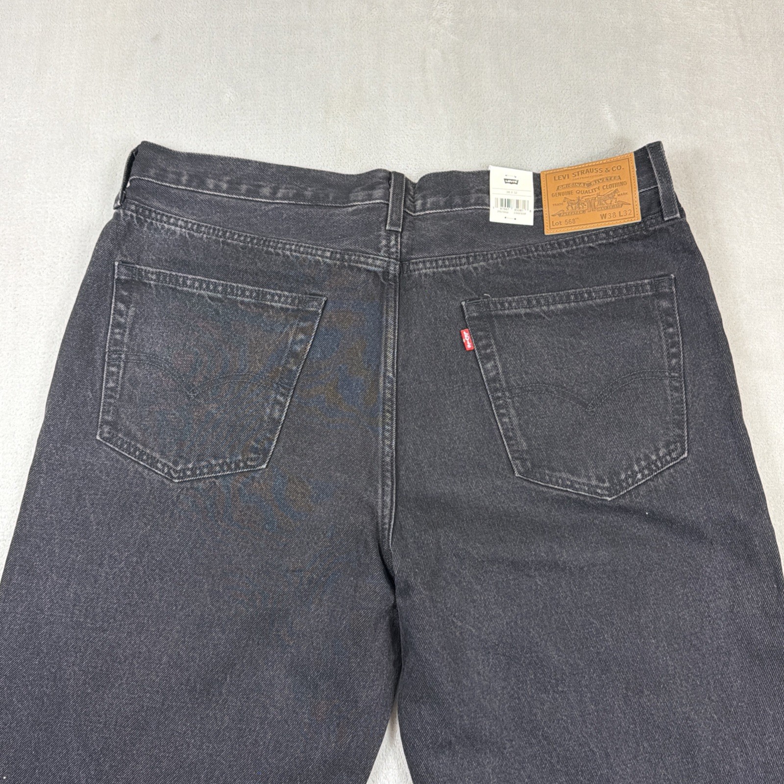 Levi’s 568 Premium Jeans Men’s Size 38×32 Loose Straight Black Denim Cotton