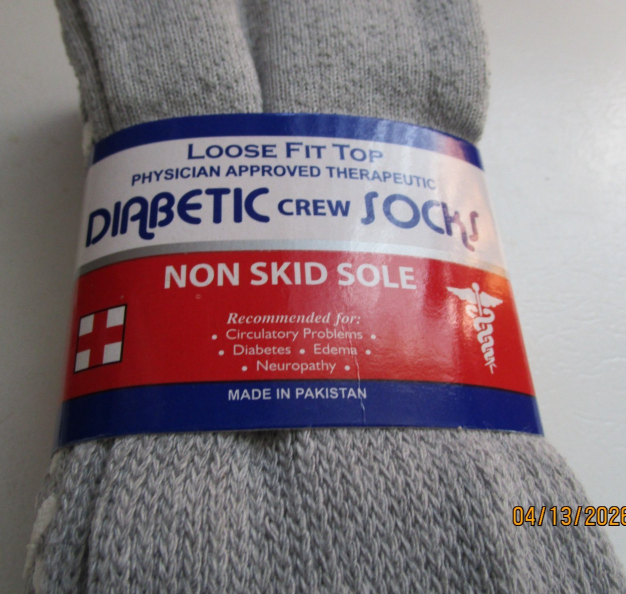 New Rodex Diabetic Crew Socks Non skid Sole Men 10-13 Shoe 7-13 Cotton Poly Elas