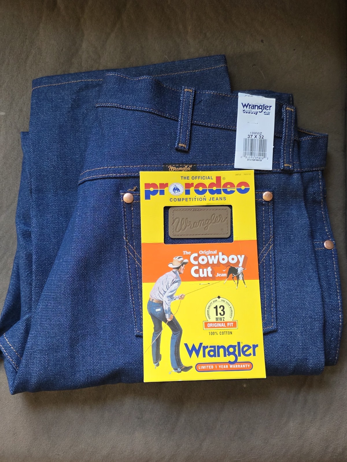 NWT Wrangler 13MWZ Cowboy Cut Original Fit Jeans Mens 37×32 Dark Wash USA Rodeo