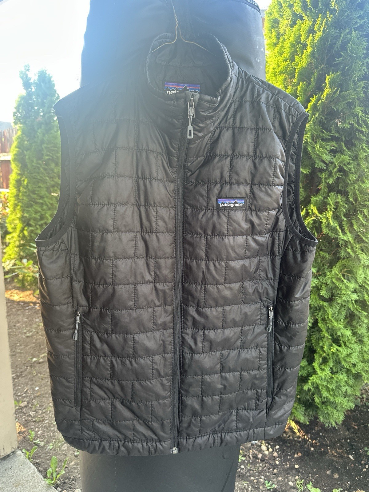 Patagonia Nano Puff Men’s Vest – Size M, Black (84242)