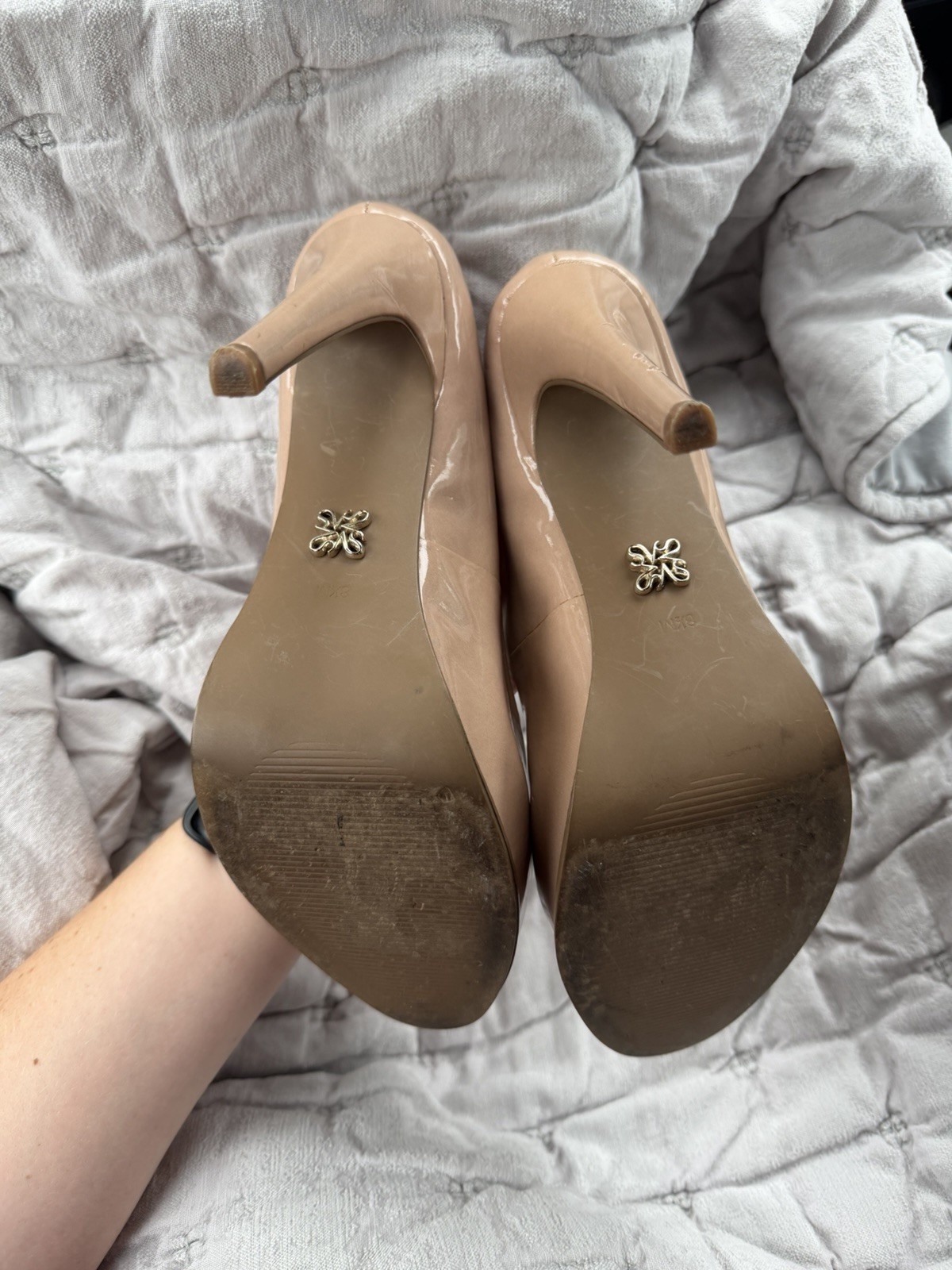 Simply Vera Vera Wang Beige Patent Leather Stiletto Square Toe Pumps 8.5
