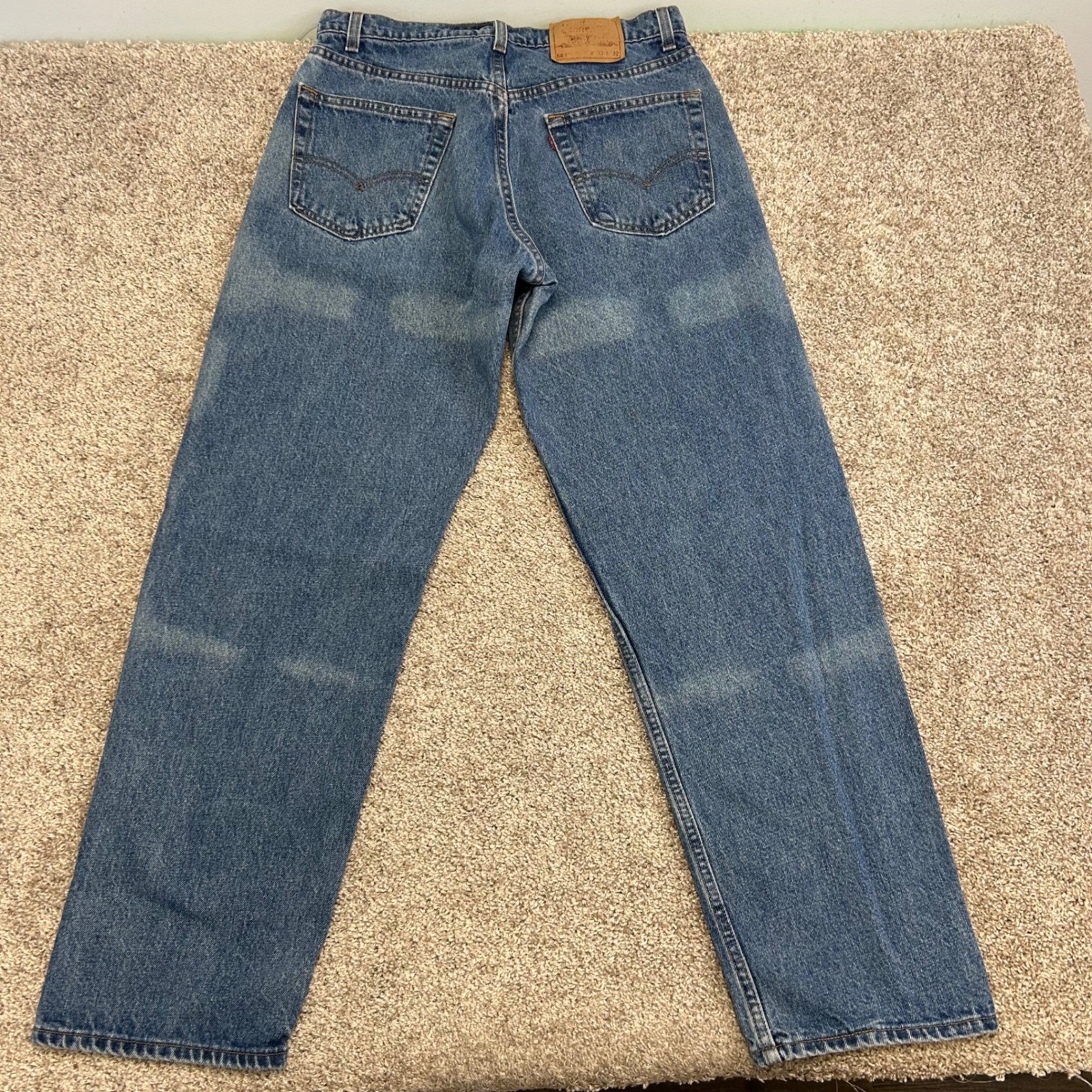 Vintage Levi’s 565 Loose Fit Wide Leg Jeans Men 33×32 USA Made 90s Medium Wash