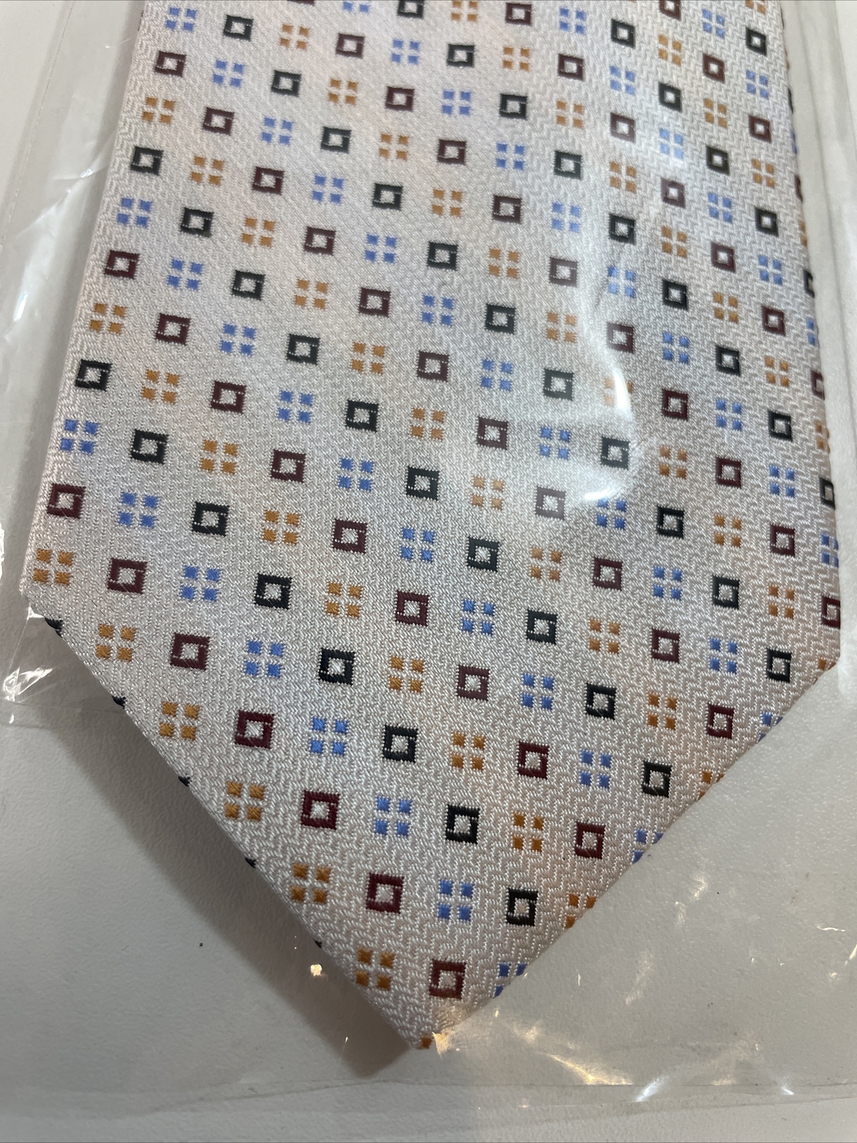 TOM JAMES Corporate Image Men’s 100% Silk Tie USA Geometric White Multicolor New
