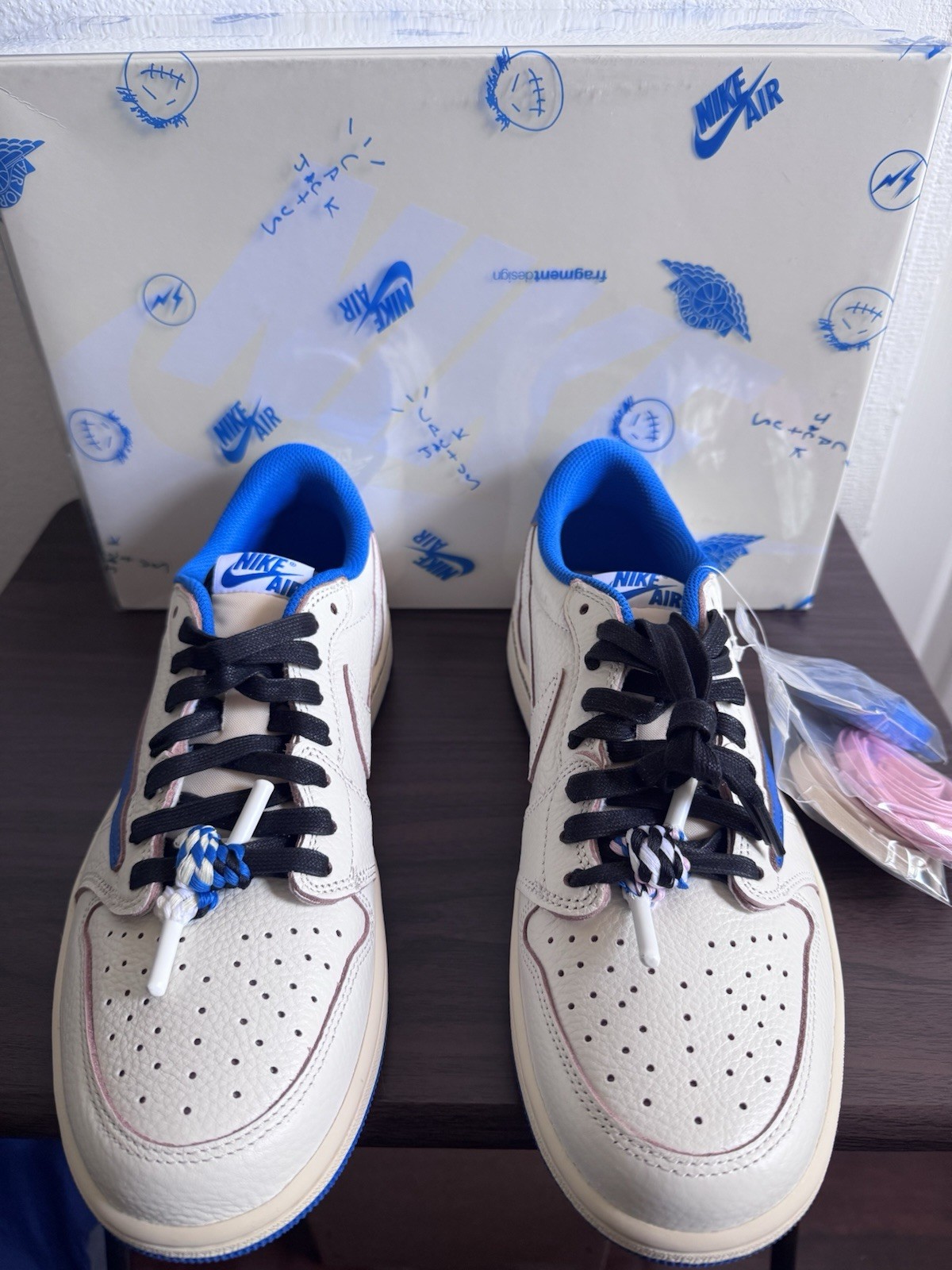 Size 9.5 – Fragment Design x Travis Scott x Air Jordan 1 Retro OG SP Low Sail…