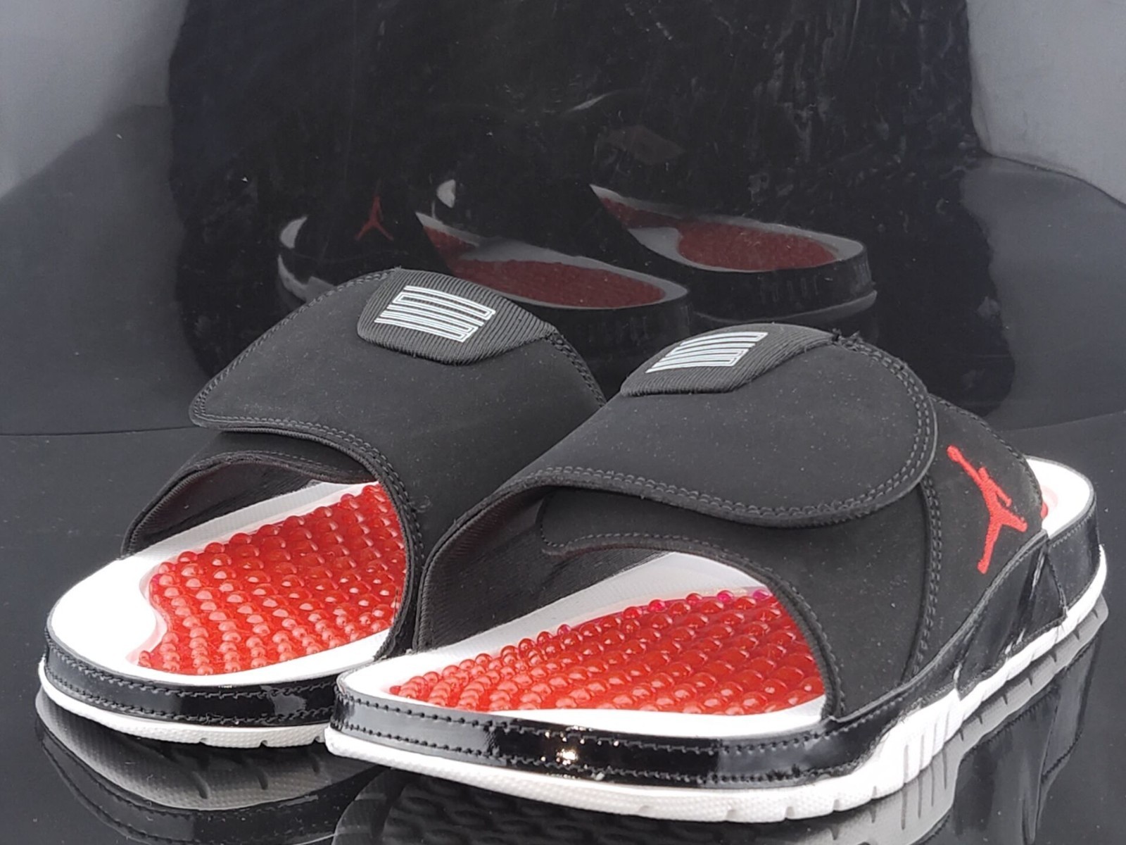 Air Jordan hydro slides black/red/white