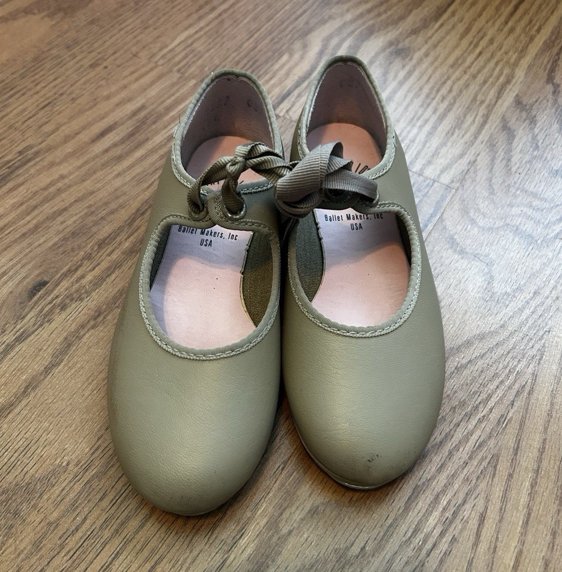 Capezio The Dancecize Beige Mary Jane Tie Tap Dance Shoes children’s