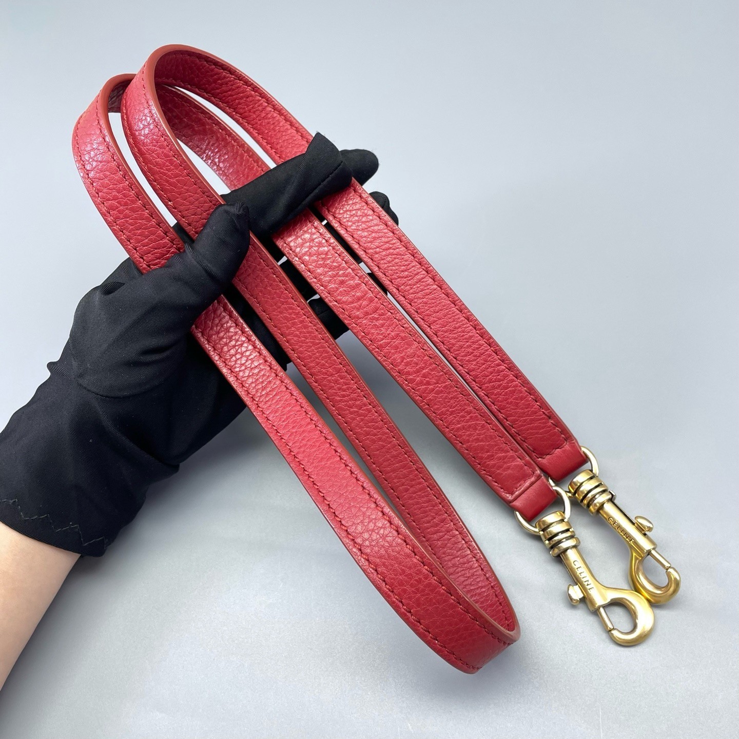 AUTH Celine Luggage Red Pebbled Leather Gold Hardware Handbag Crossbody Bag