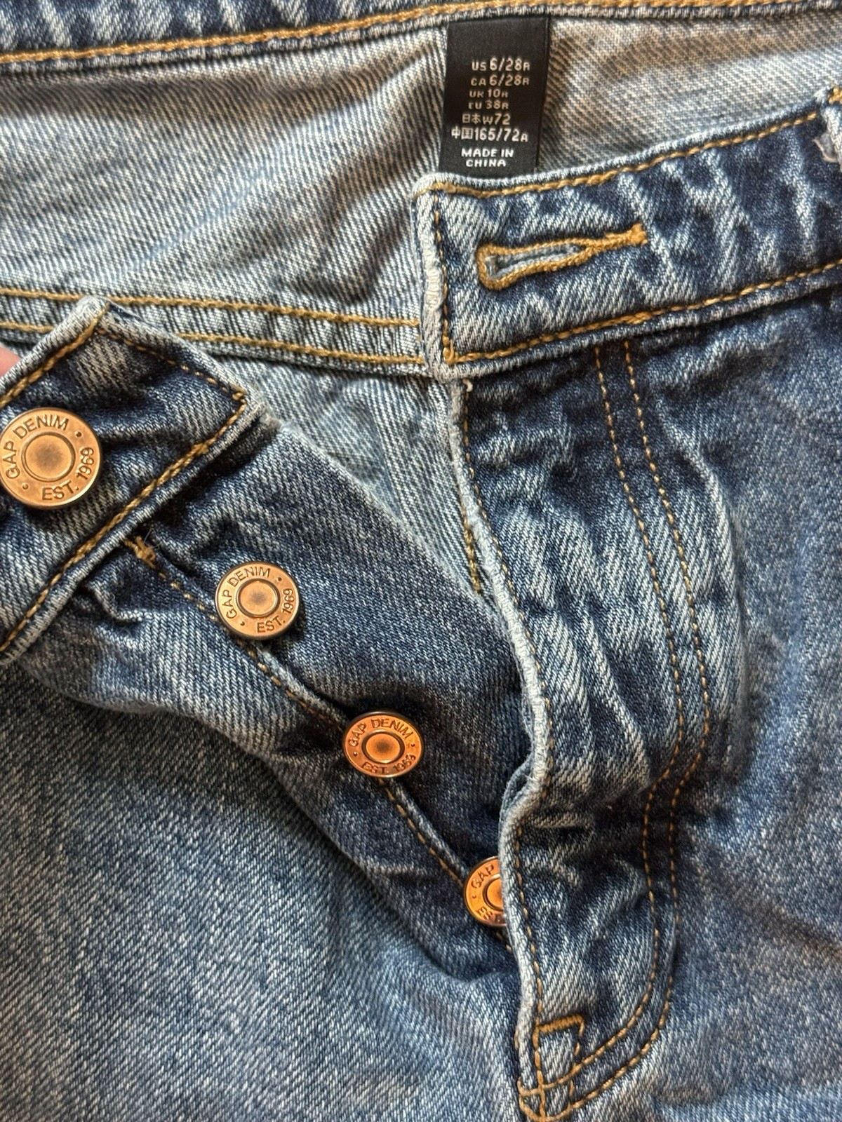 GAP Vintage High Rise Ripped Jeans Size 28