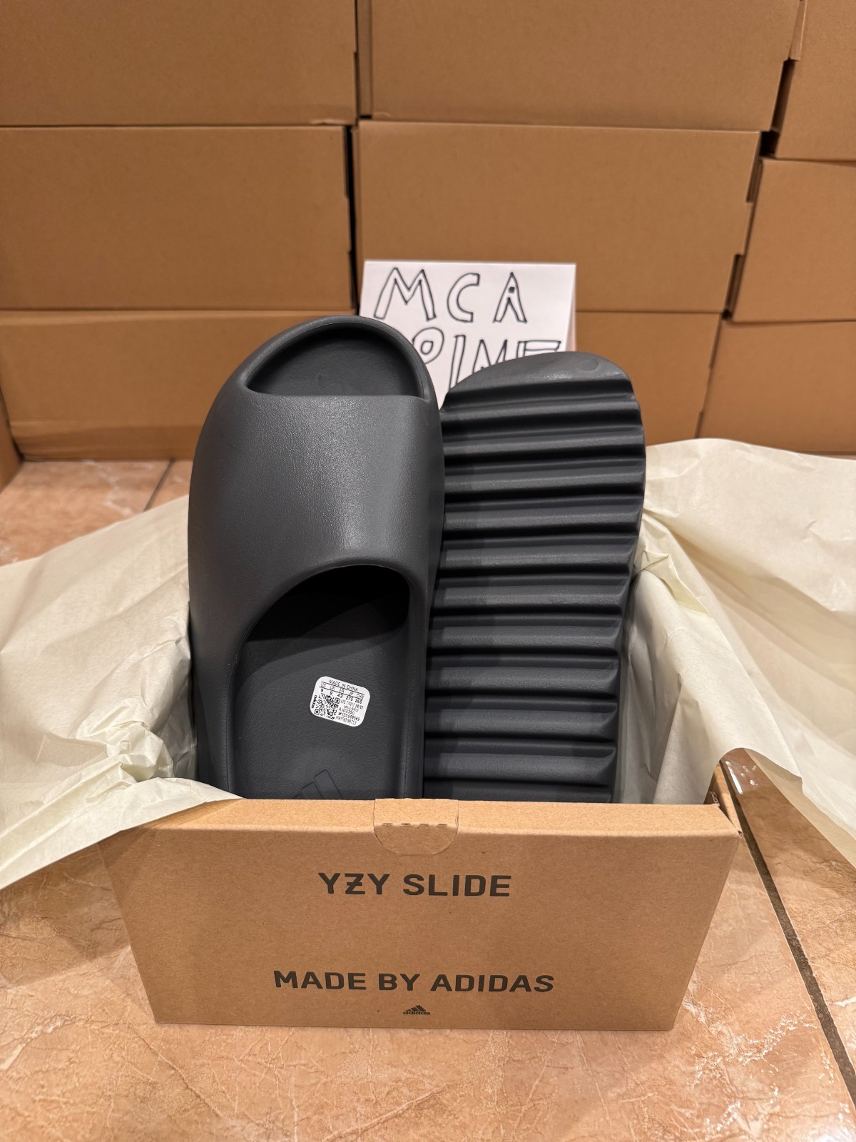 Adidas Yeezy Slide Slate Grey Size 9 ID2350 (BRAND NEW WITH RECEIPT)