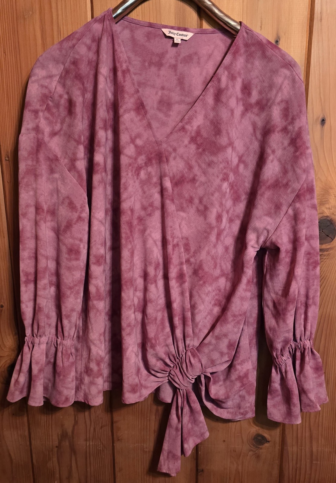 Add a touch of effortless style to your wardrobe with this gorgeous Juicy…