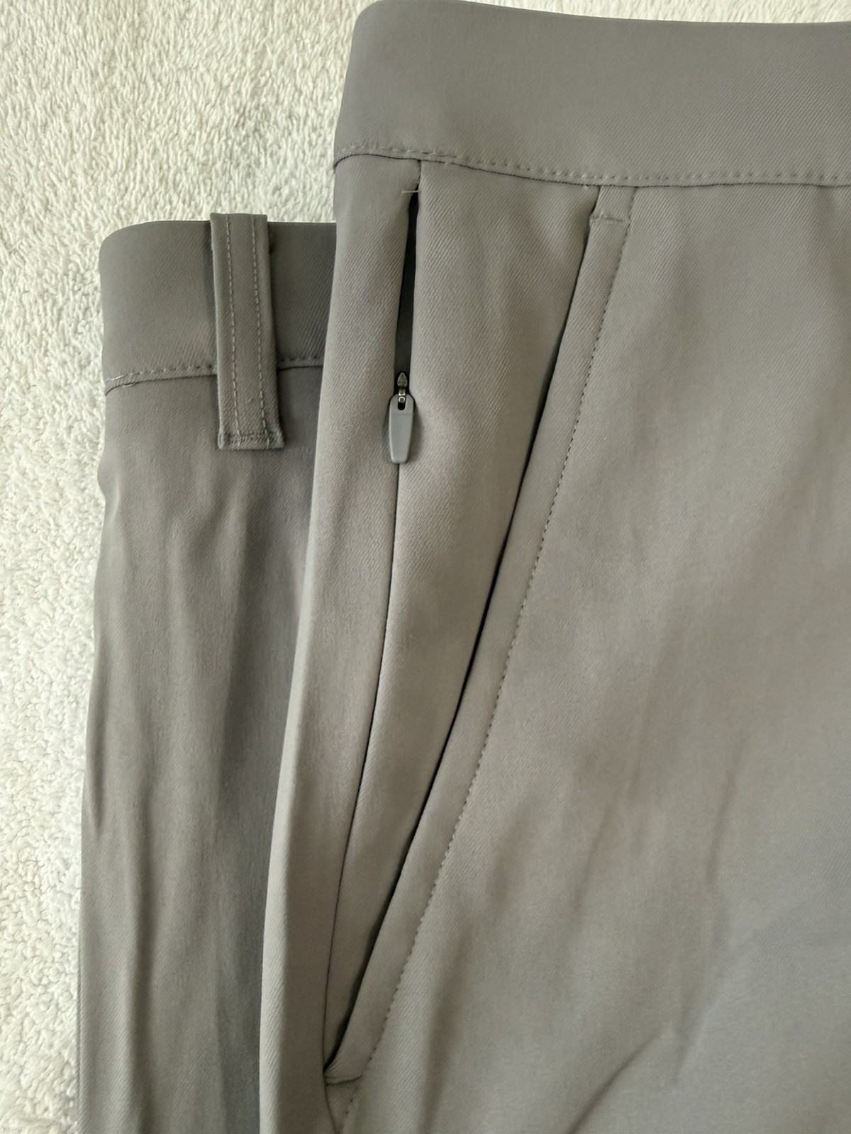Kirkland Signature Men’s performance Short Gray Comfort Waist Stretch UPF 50