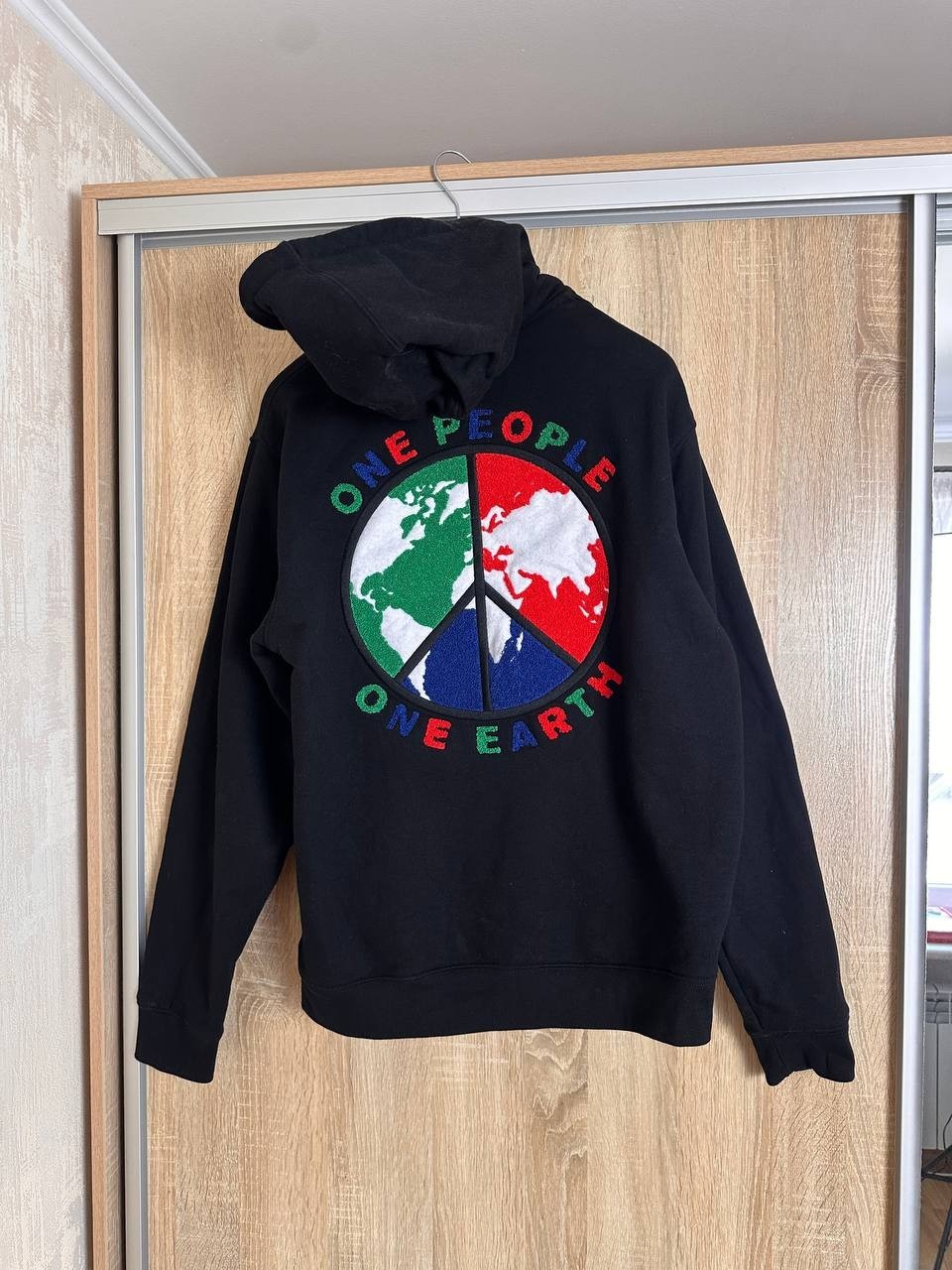 PATTA AW21 One People One Earth Zip Hoodie Sweatshirt Mens Size L Black