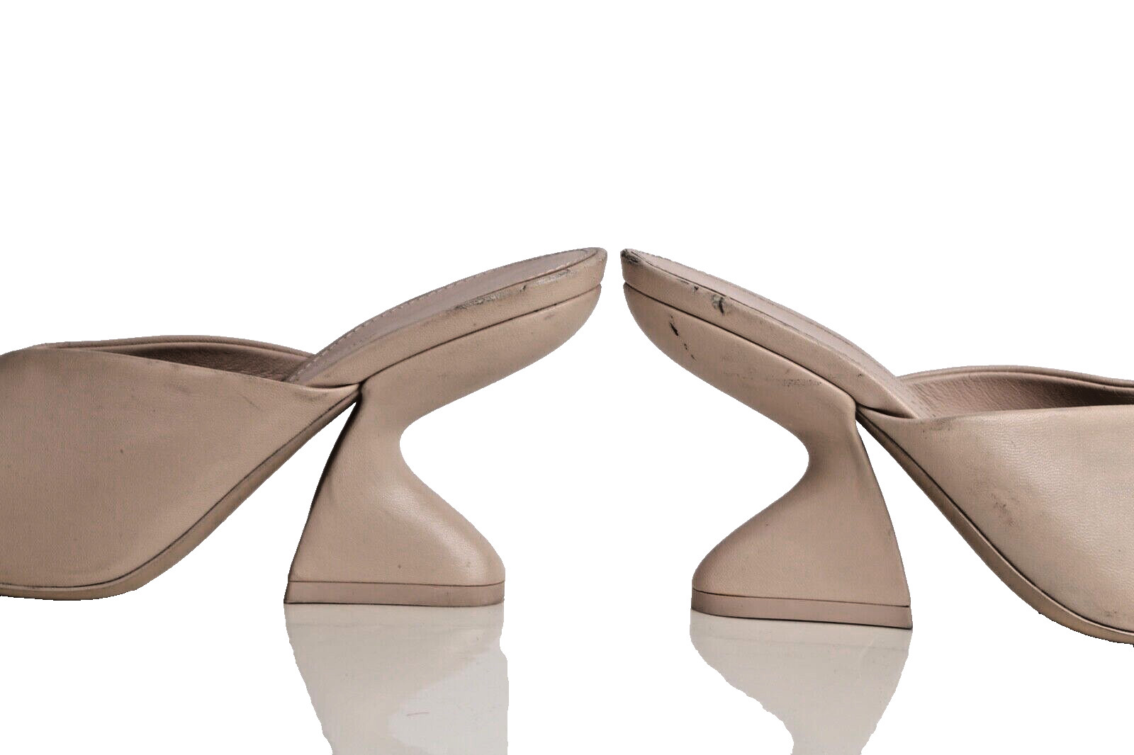 Salvatore Ferragamo Sansu Carrara Cream Leather F-Heel Pointed Toe Mules Shoes 6