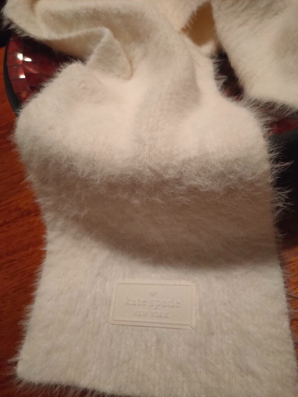 Kate Spade New York – Cream Scarf & Beanie Set – Soft Fluffy Winter Luxe
