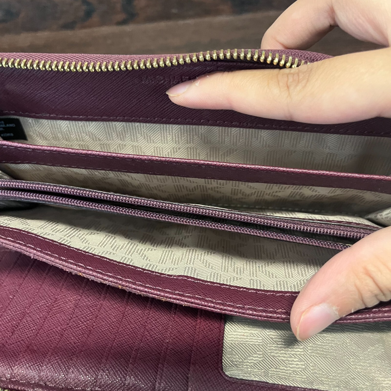 Michael Kors Womens Deep Red Leather Card Holder Pockets Zip Around Purse Wallet