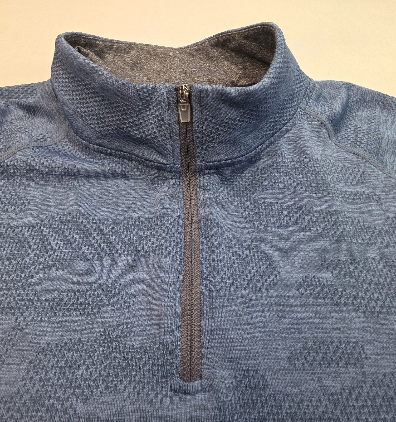 UNRL Pullover Mens L Blue LIMITED USE Camo Texture 1/4 Zip Performance Jacket