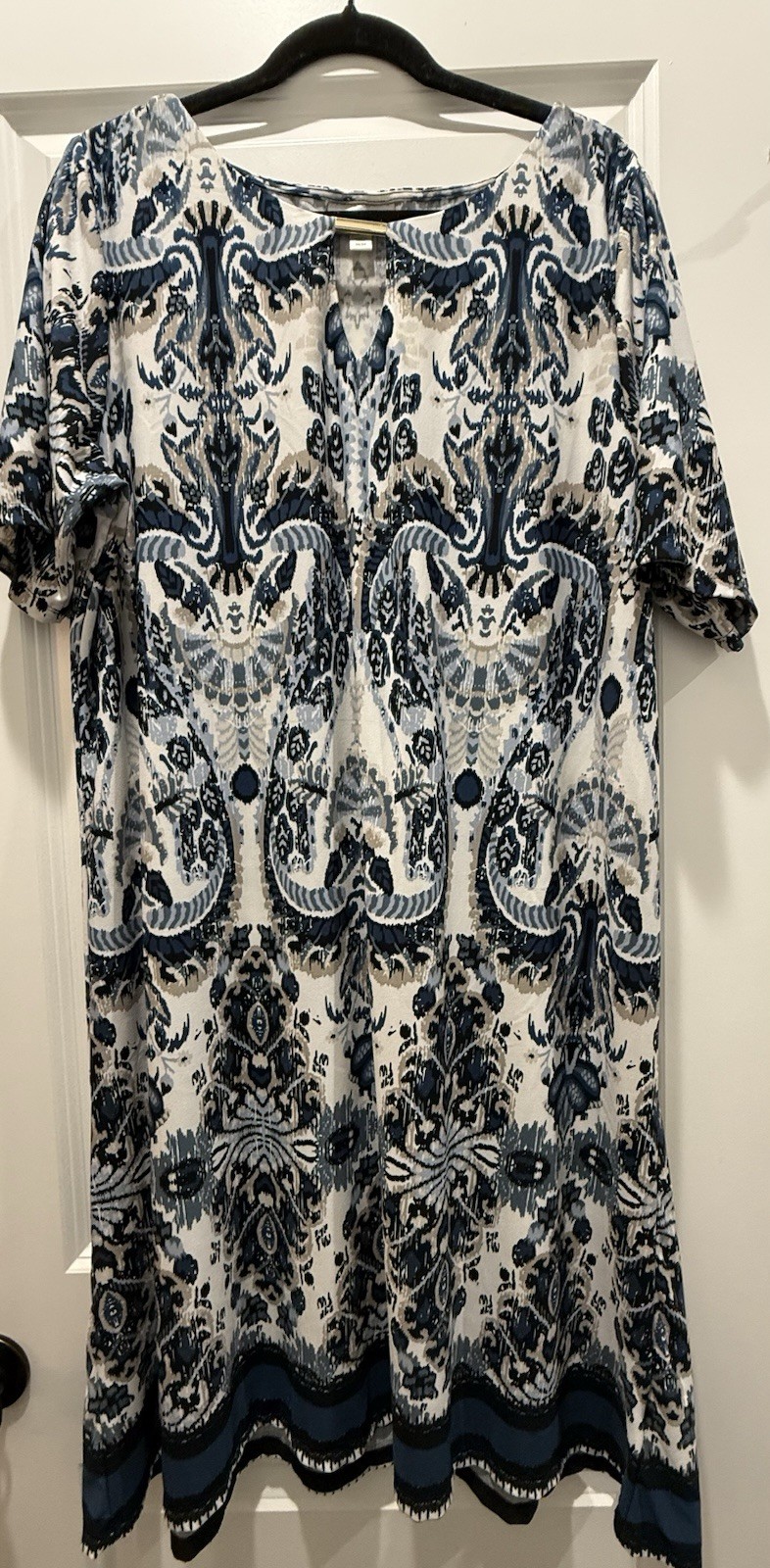 Avenue Blue/White Paisley Knit Shift Dress Short Sleeve Round Neck Knee 22/24
