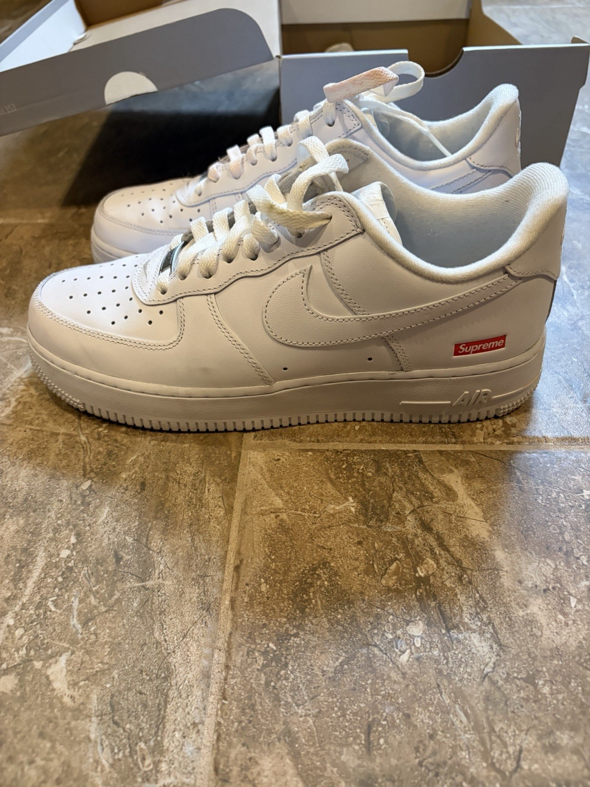 Nike Air Force 1 Size 9.5 ’07 Low Top Triple White Men’s Athletic Sneakers