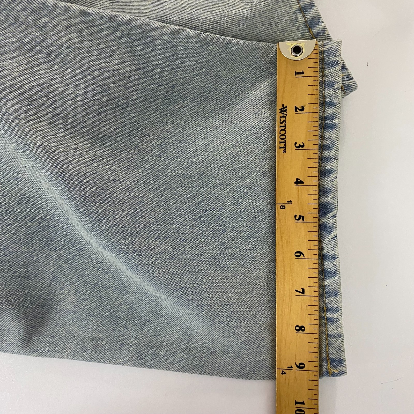 Levis 565 Jeans Mens 34×32 Loose Straight Leg Fit 100% Cotton Denim Light Wash