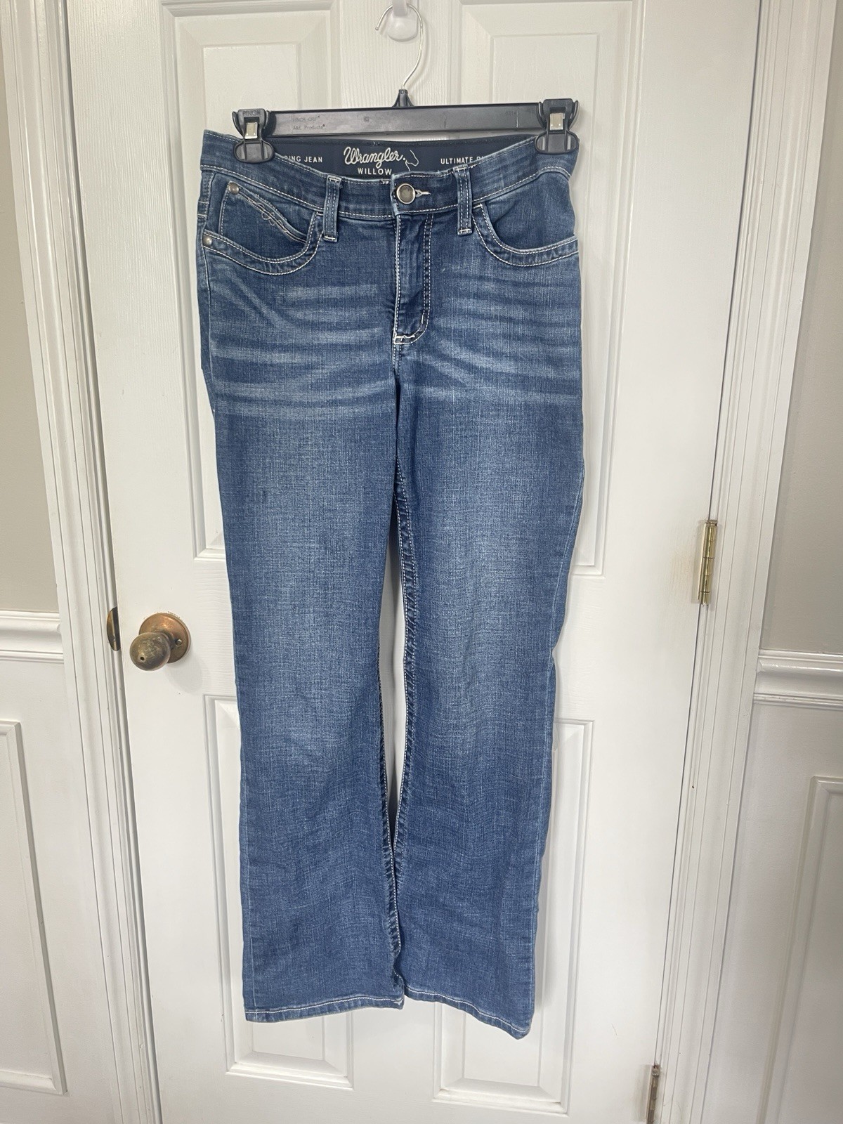 Wrangler Willow Ultimate Riding Denim Jeans Women Size 7X32 Blue Cowgirl Western