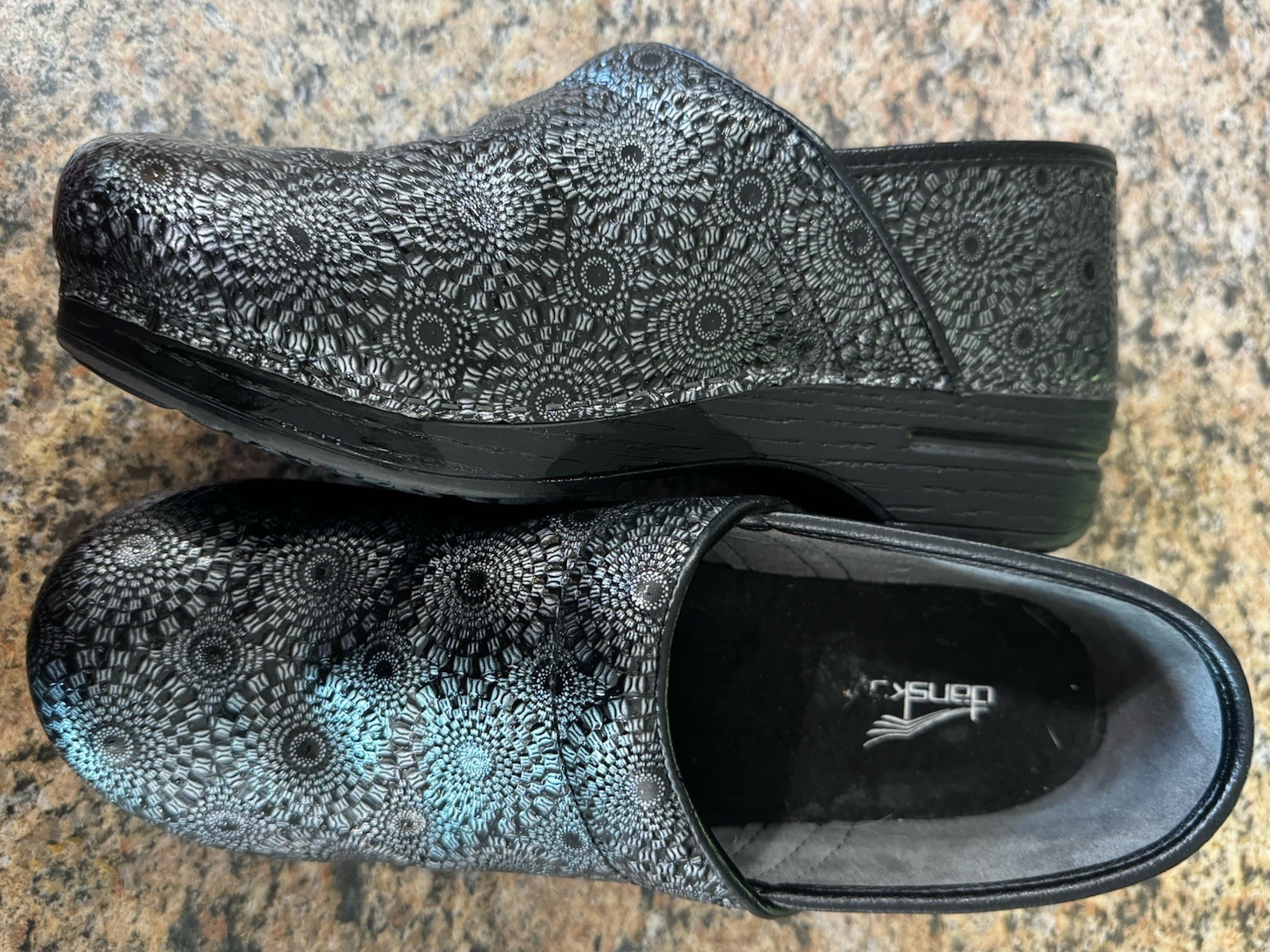 Dansko Professional Black Patent Leather Clog Slip-On Comfort Size 10.5 EUR 41
