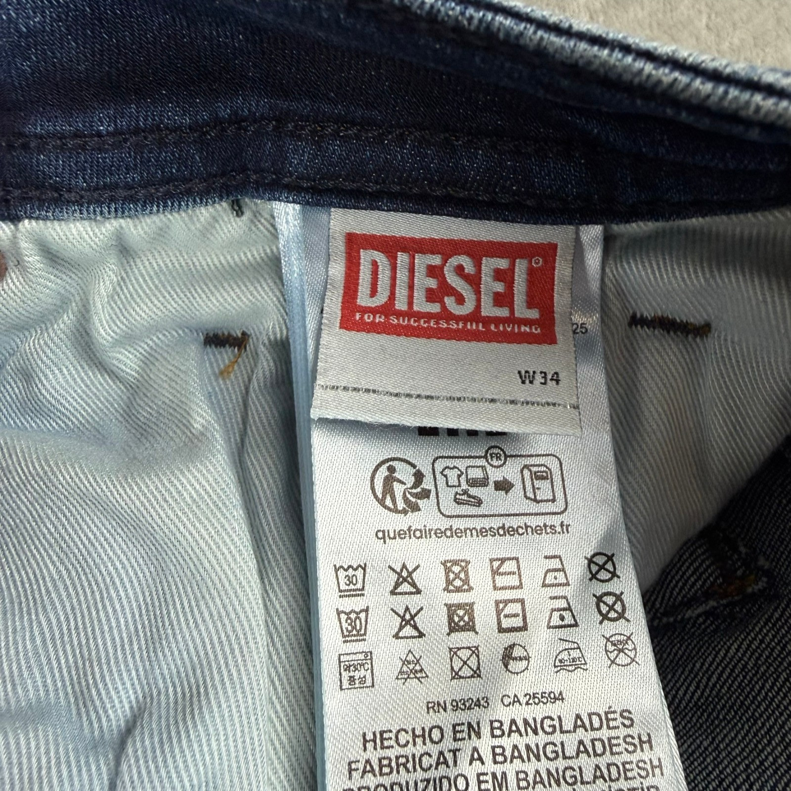 Diesel Thommer Slim Jeans Mens 34×32 Mid Blue Denim Stretch Straight $250 NWT