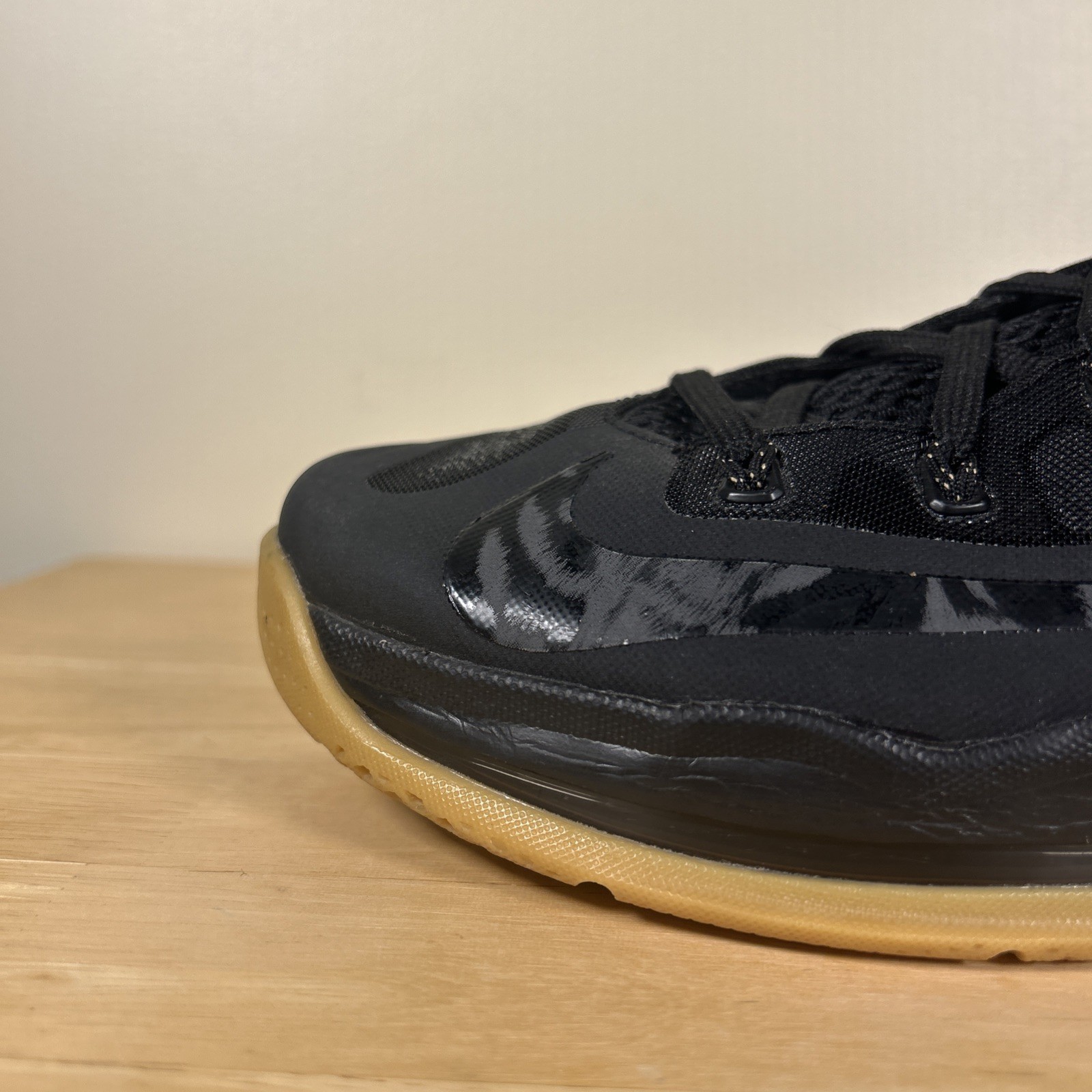 Size 10 – Nike Max LeBron 11 Low Gum Black Leather (642849-078) w/ Original Box
