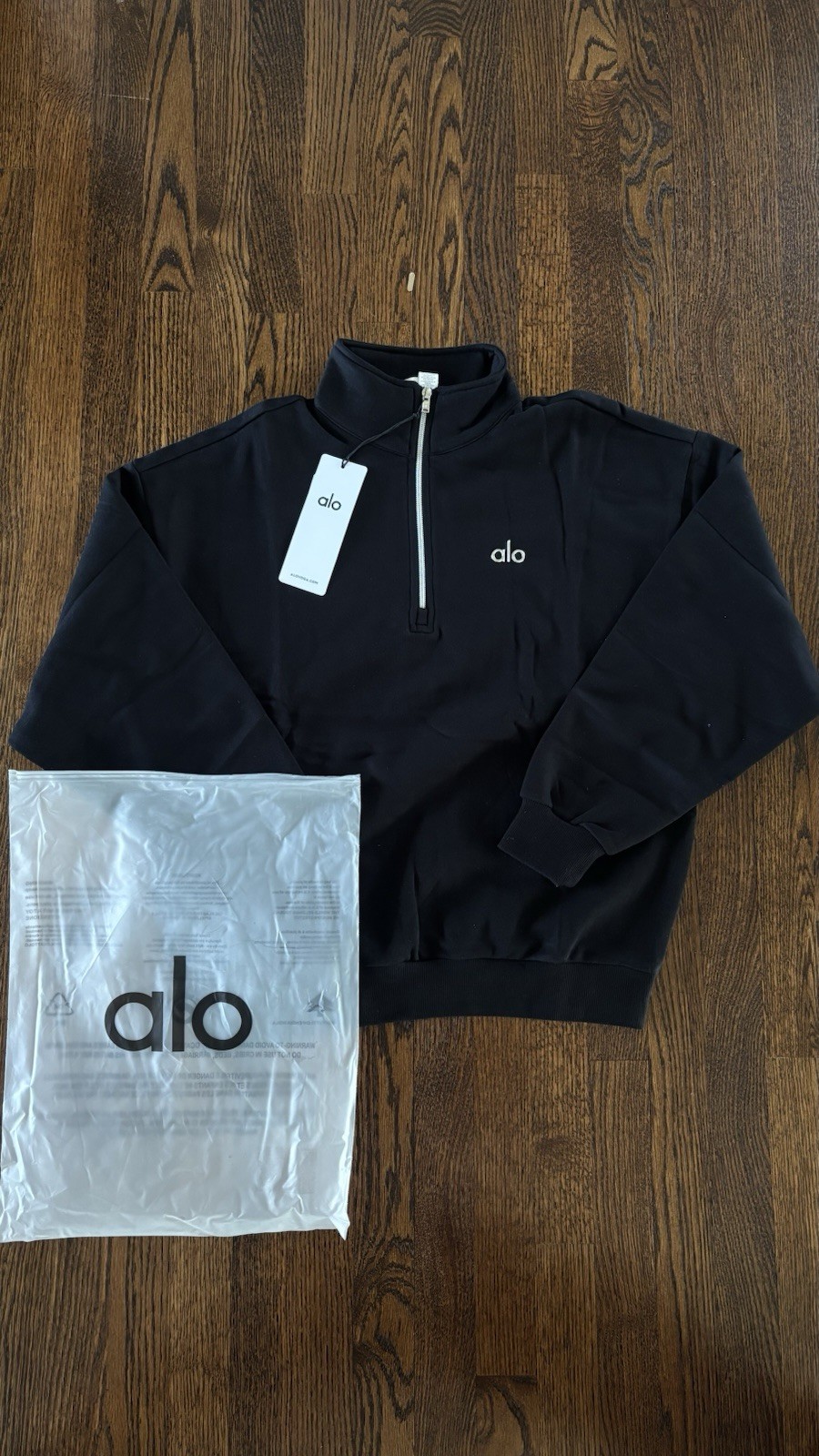 Size Extra Large- ALO Accolade Quarterzip Black Pullover