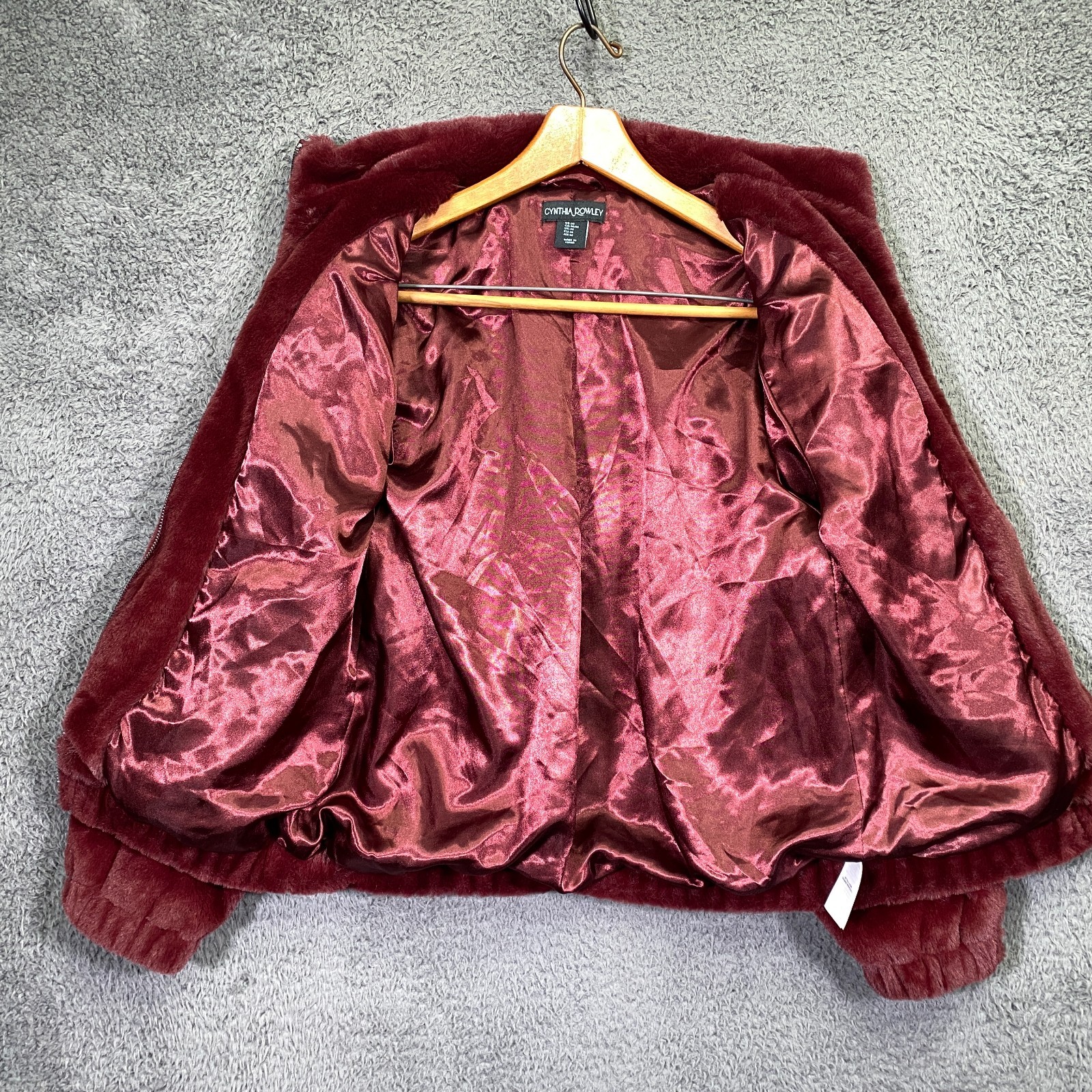 Cynthia Rowley Jacket Bomber M Faux Fur Burgundy Mob Wife Glam Aesthetic