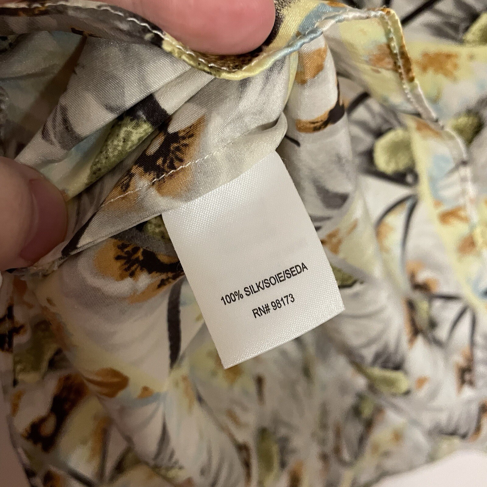 W By Worth Wmn 4 Ivory Multicolor Floral 100% Silk Tunic Length Sleeveless Top