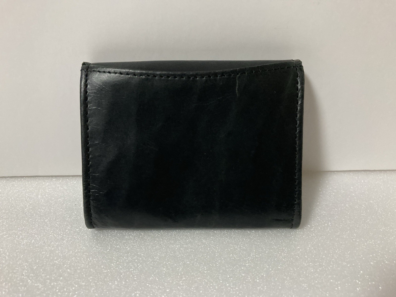 GUESS By Marciano Black Leather Coin Case Wallet Woven Design w/ Box Pre-Owned