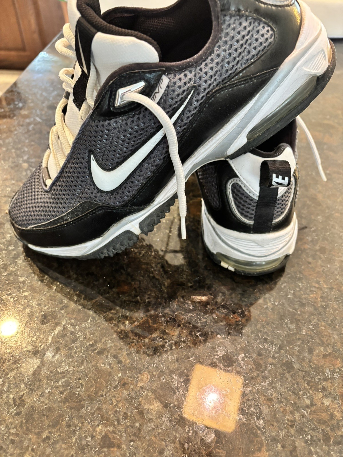 Nike Air MVP Running Cross Training Shoe Men’s Size 10.5 EU44.5 (336518-011)