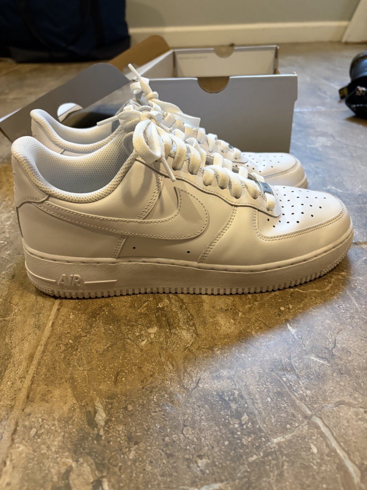 Nike Air Force 1 Size 9 ’07 Low Top Triple White Men’s Sneakers CW2288-111