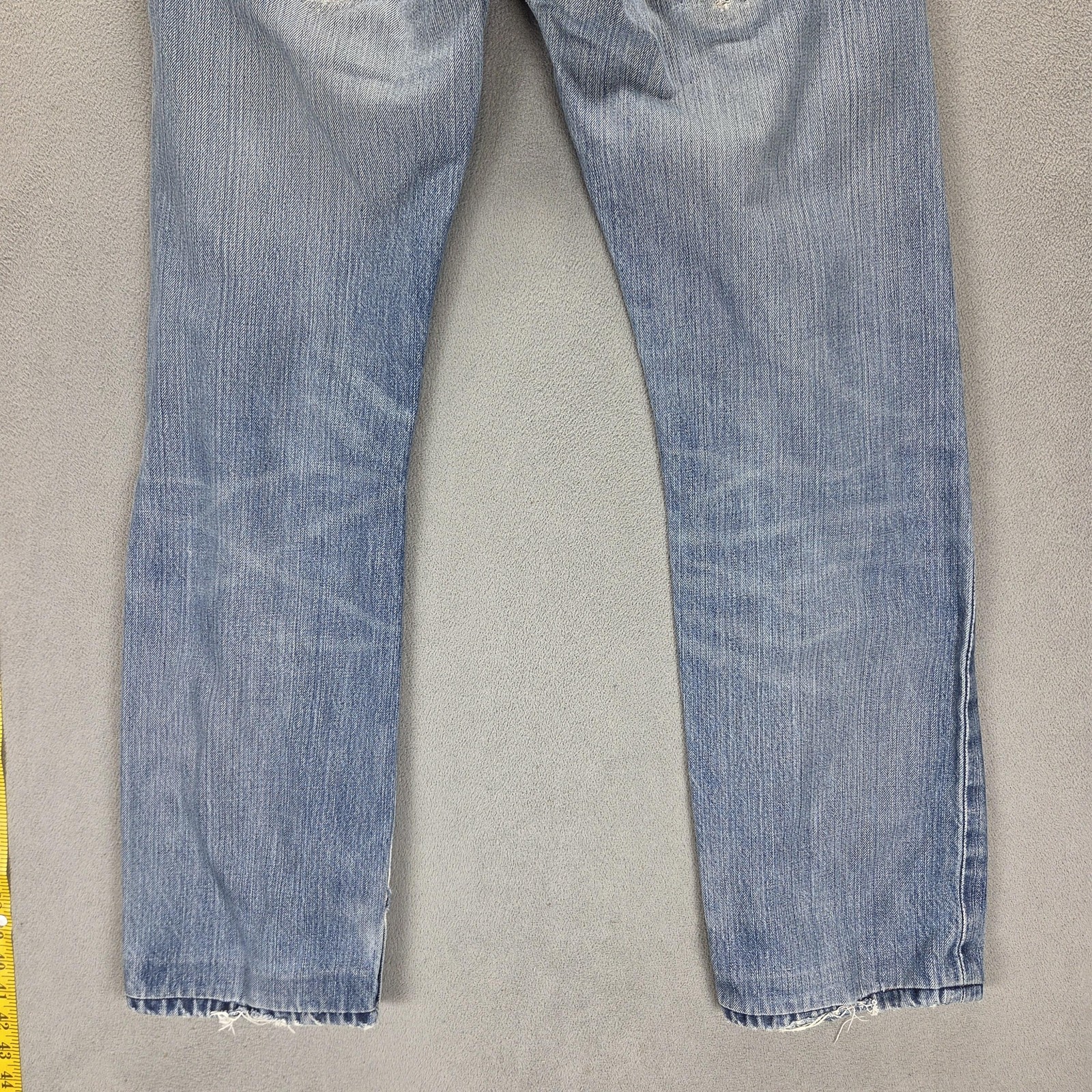 Vintage Levis Engineered Jeans Mens Blue Zip Fly Altered Hem Fits 30×30