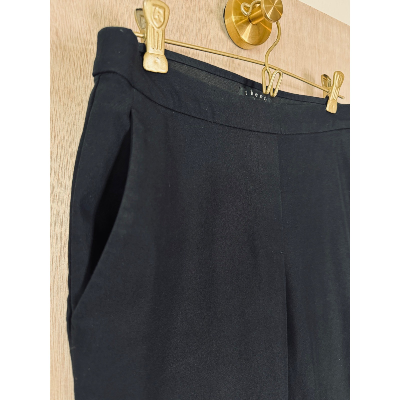 Theory Womens Black Stretchy Slacks Size 4 Lightweight Structured Work Trousers