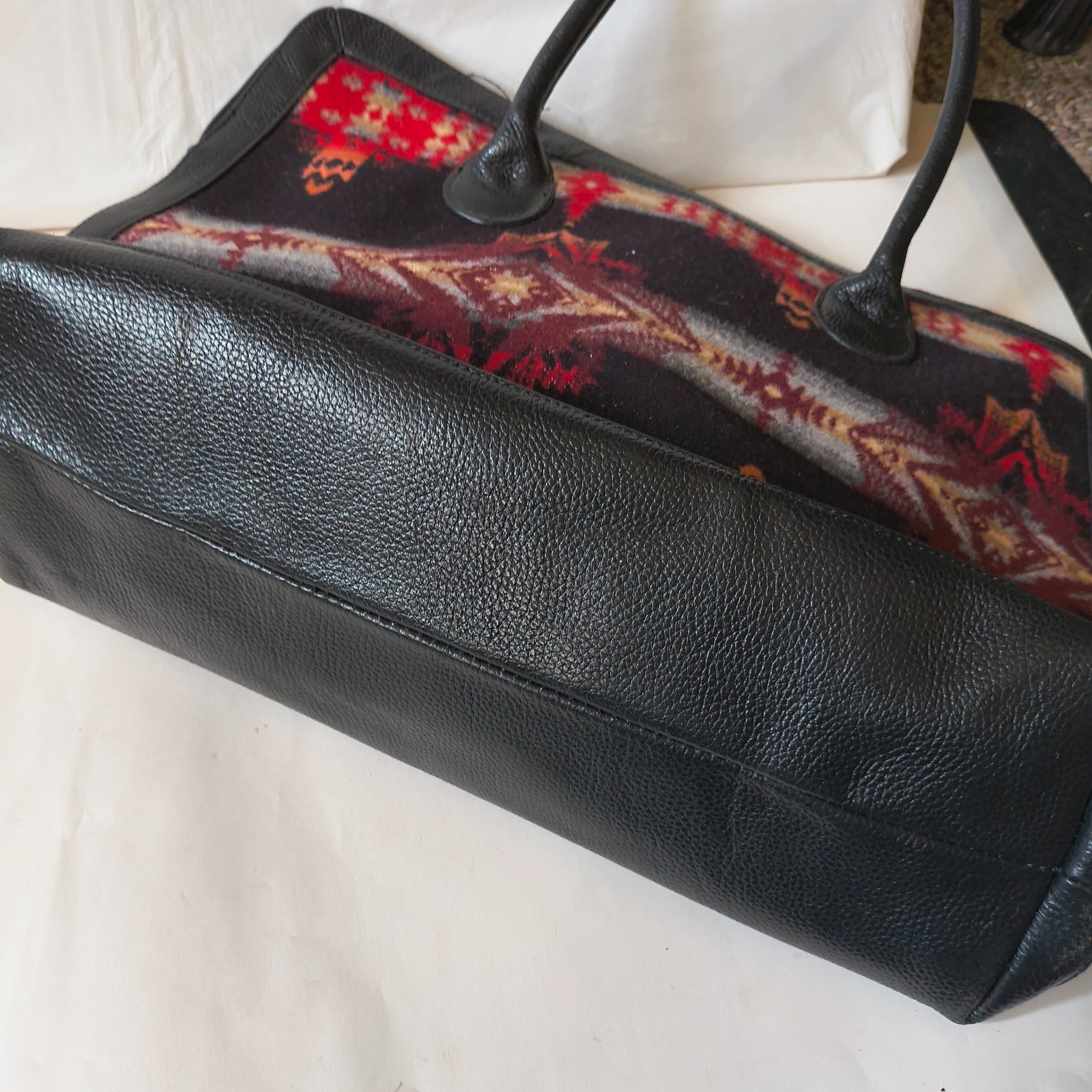 Large Pendelton Purse New with Black and Red Native American Southwest Pattern