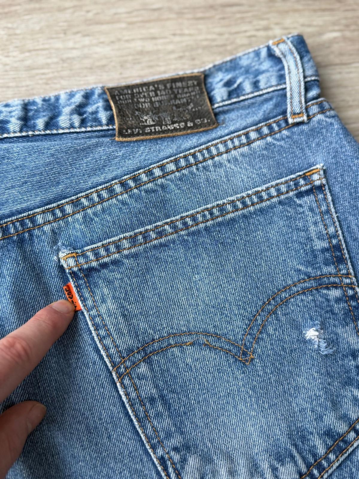 90s Vintage Levi’s 615 Distressed Orange Tab Blue Denim Jeans – W38″ x L27″