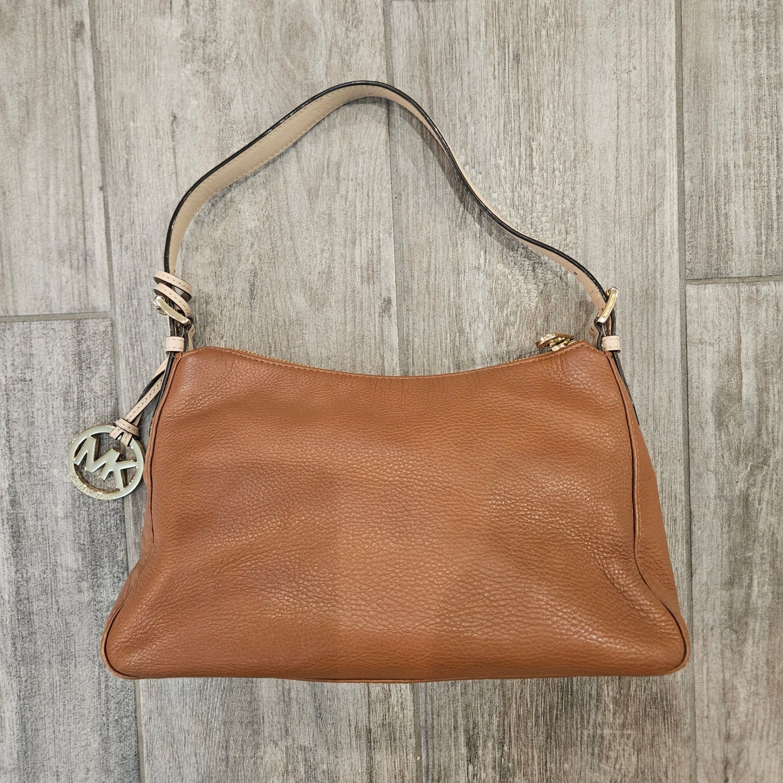 Michael Kors Nolita Medium Pebble Leather Shoulder Bag Gold Hardware Hobo Classy