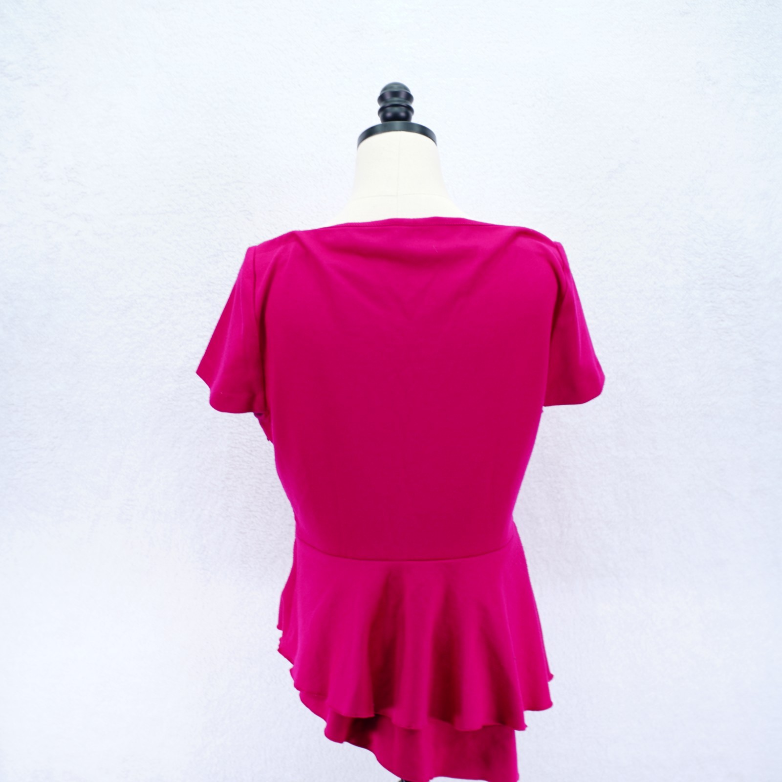 Tahari -Large- Hot Pink Peplum Top Blouse Boat Neck Short Sleeve Waist Flare