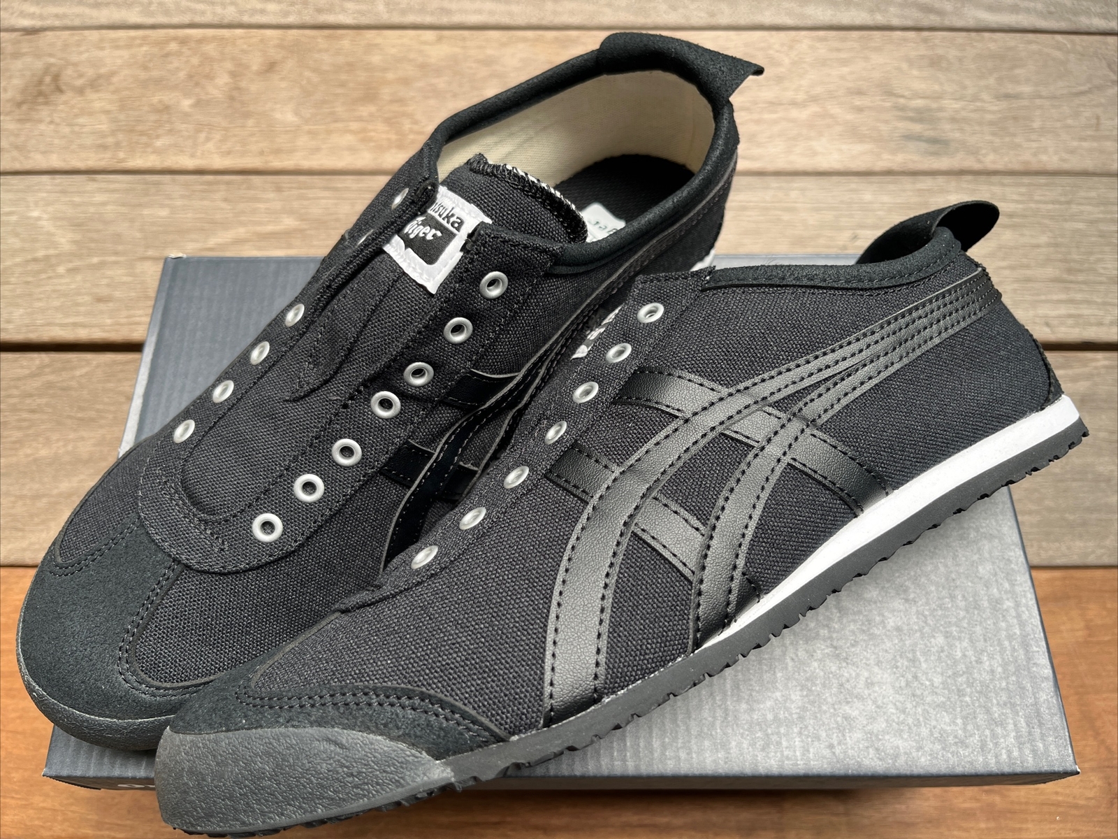 Onitsuka Tiger MEXICO 66 SLIP-ON 1183A360 002 Black/Black Unisex Shoes