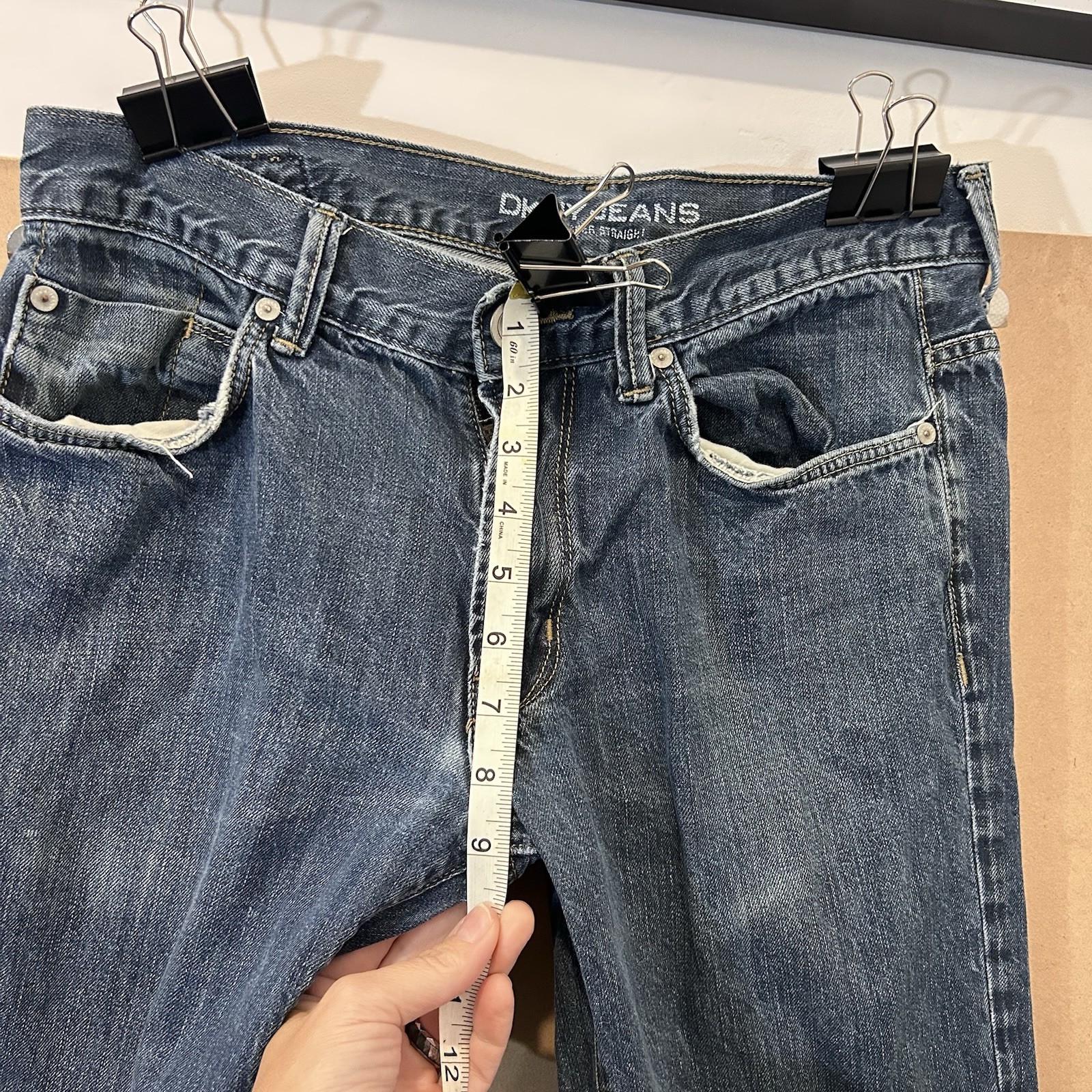 DKNY Jeans Straight Leg Distressed Men’s Jeans Cotton Zip 32 X 30 Comfy!