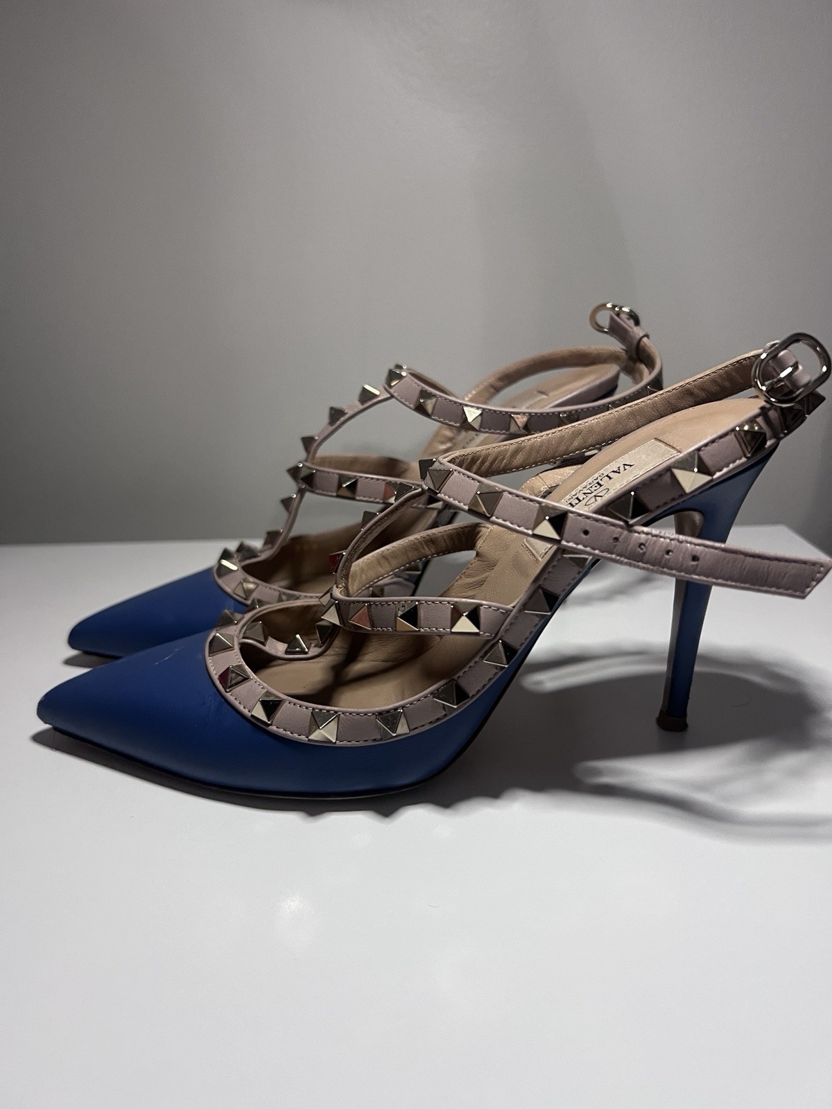 Valentino Rockstud Blue/Beige Leather Pointed Toe Ankle Strap Heels 7.5