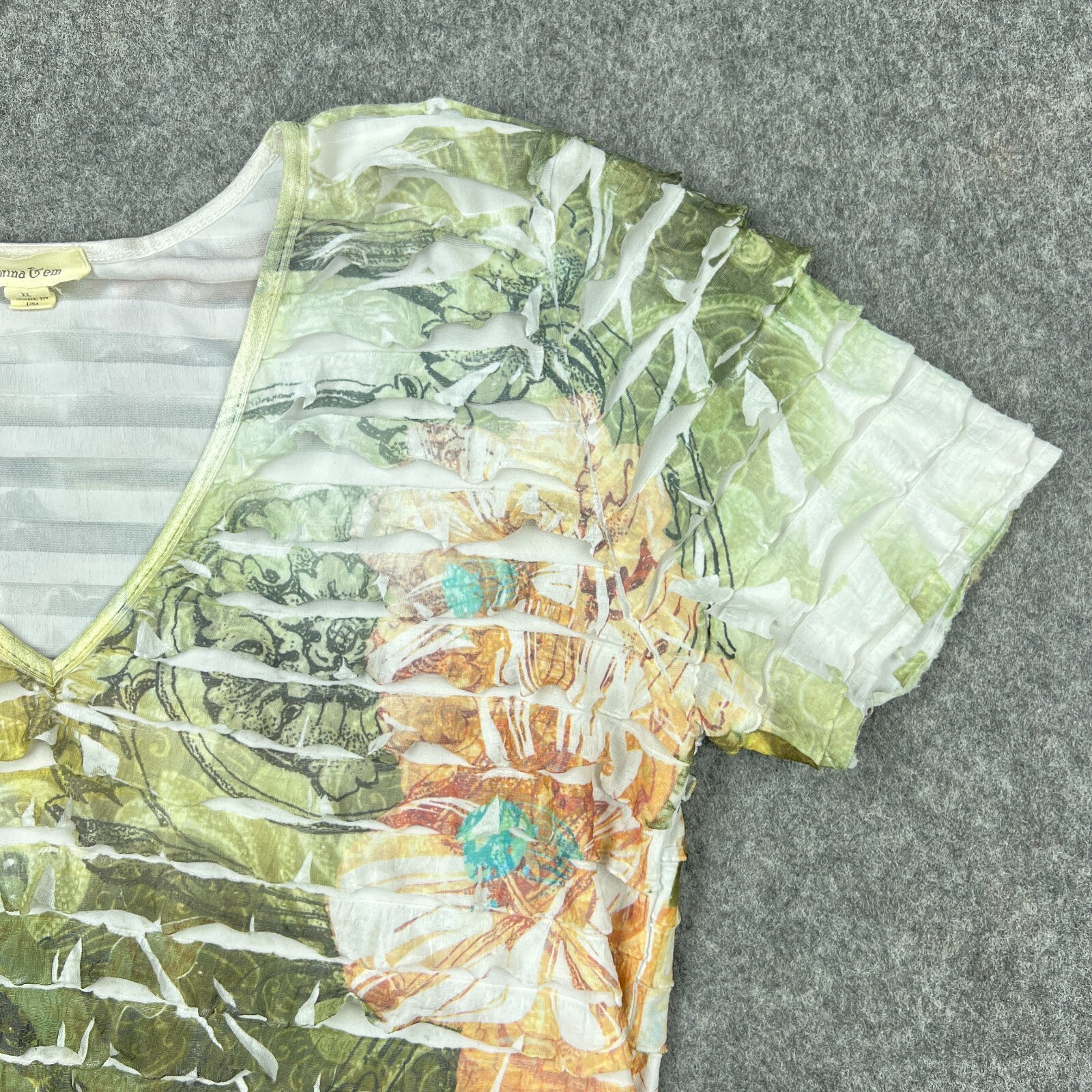Brina & Em Shirt Womens Extra Large Floral Ruffle Short Sleeve V Neck Tee USA