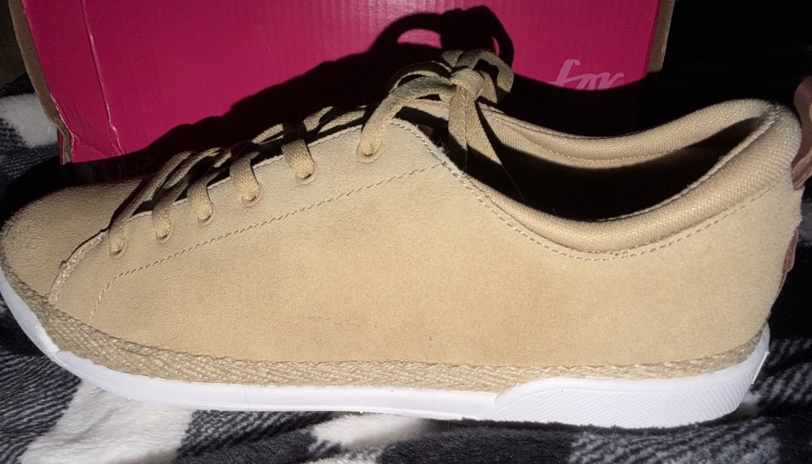 Ryka Olyssia Khaki/White Solid Low Top Cushioned Walking Sneaker W 10 BRAND NEW