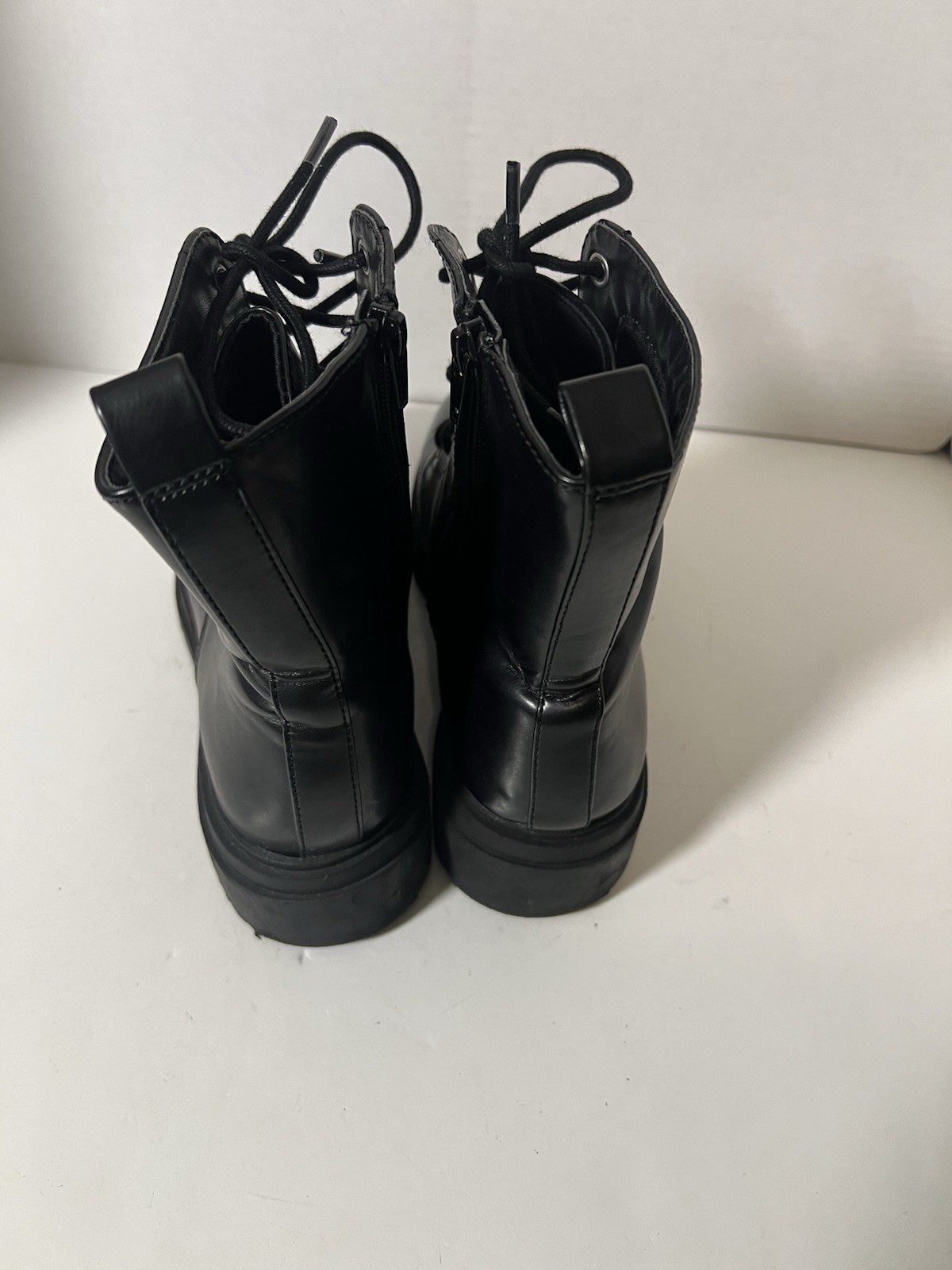 Black Lace-Up Combat Boots-Side Zip-Chunky Sole-Size 8.5 Man Made Materials